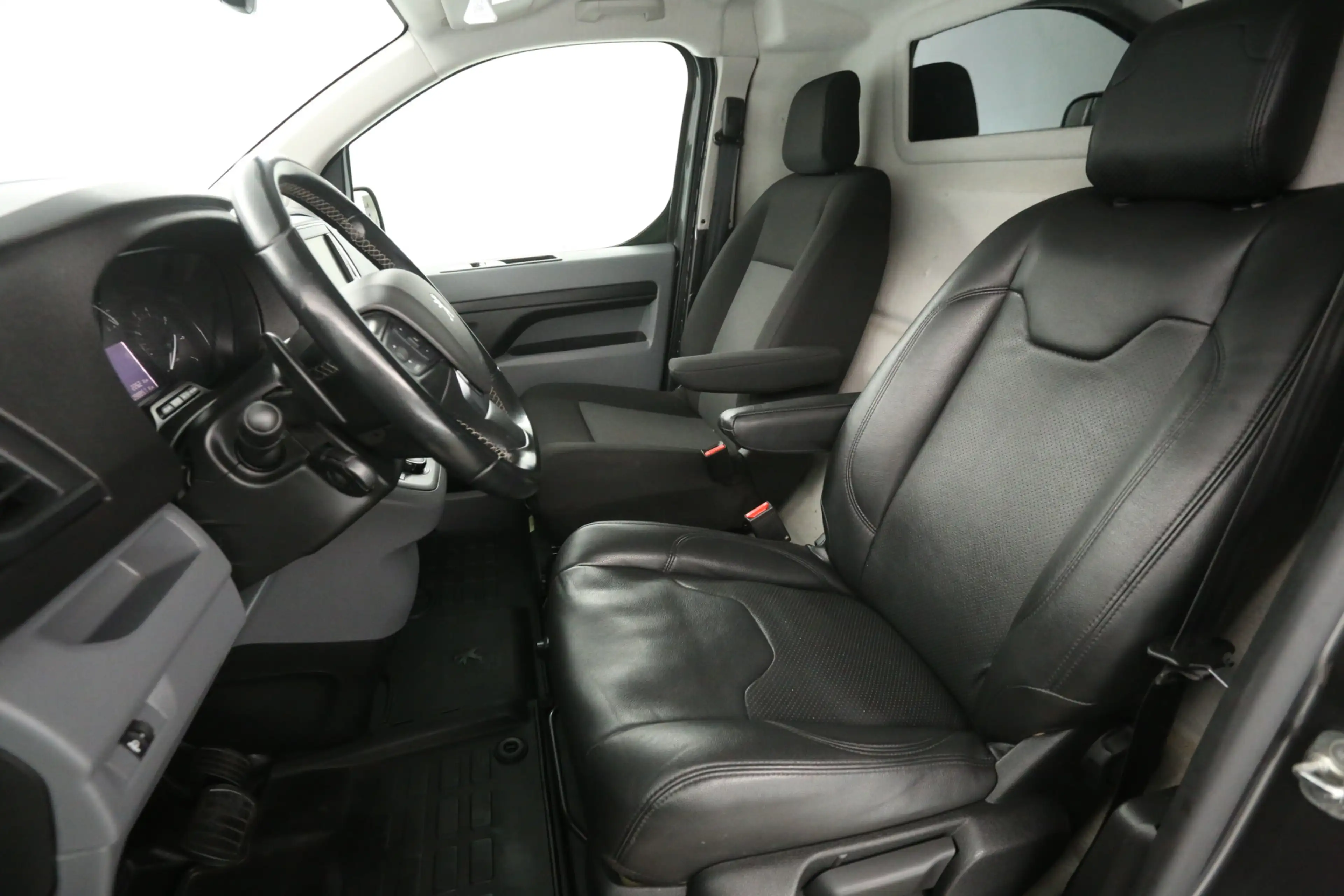 Peugeot Expert 2.0 BlueHDI L2H1 | Automaat | Airco | Cruise | Cam — photo 9