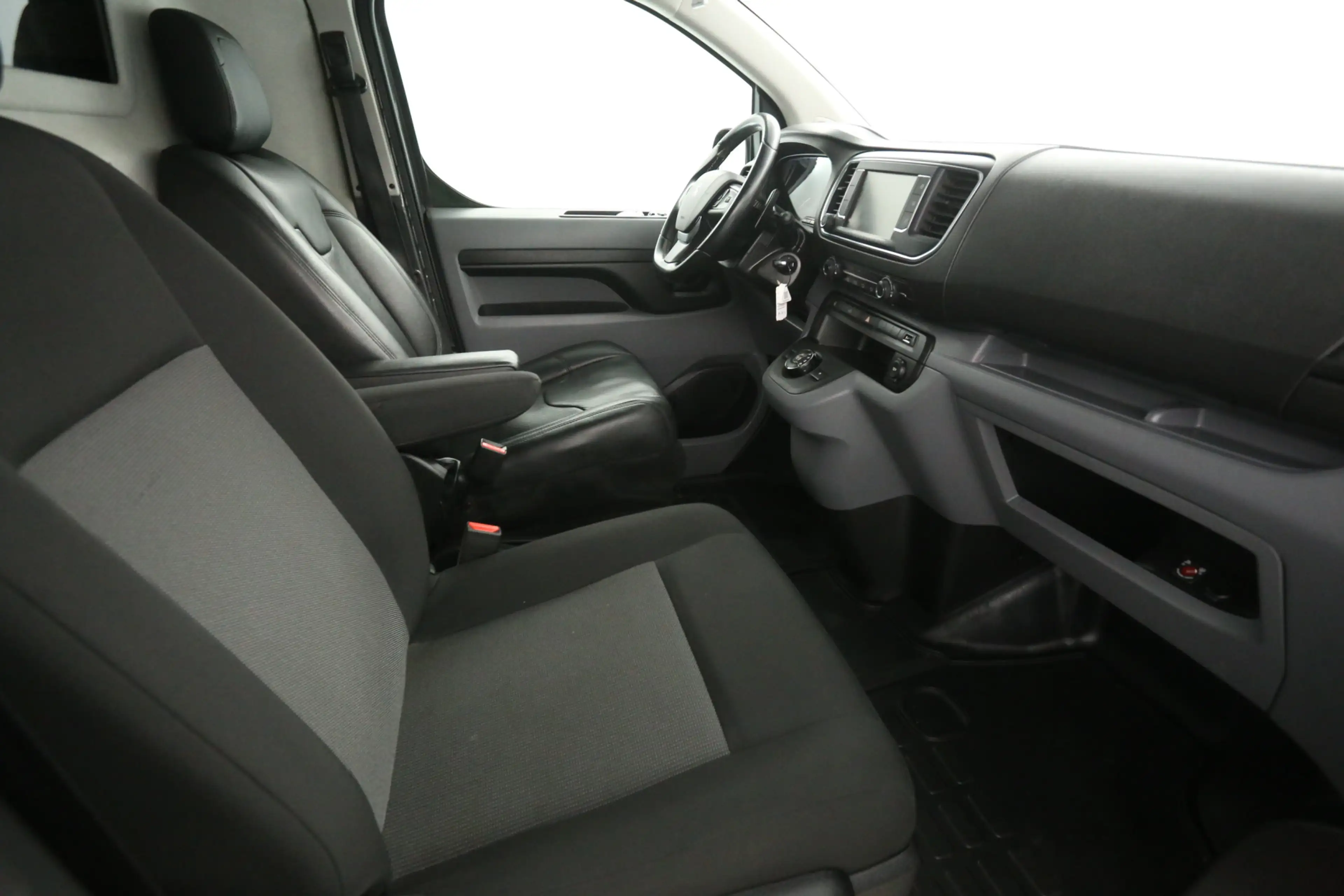 Peugeot Expert 2.0 BlueHDI L2H1 | Automaat | Airco | Cruise | Cam — photo 22