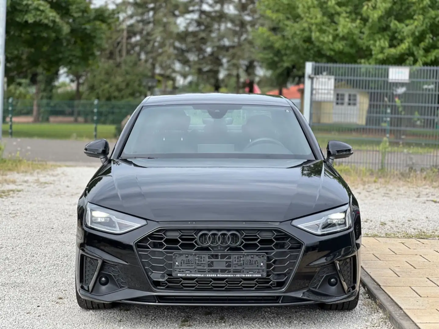 Audi A4 35 TFSI S Line Virtual 360° Black Paket LED Noir - 1
