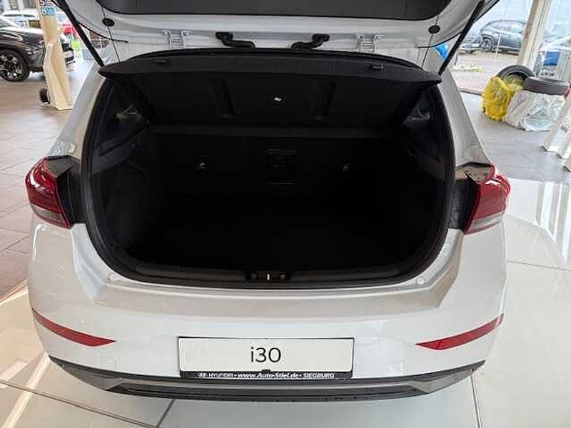 Hyundai i30 1.5 T-DPI Comfort*Navi*DAB*Kamera*LED — photo 7