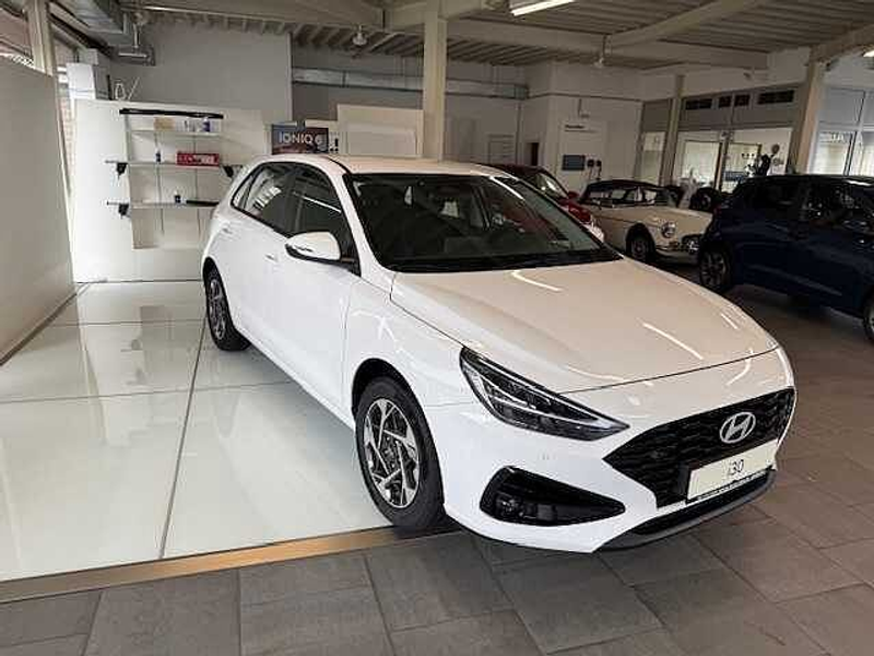 Hyundai i30 1.5 T-DPI Comfort*Navi*DAB*Kamera*LED — photo 5
