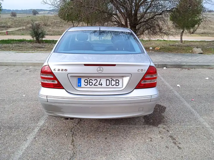 Mercedes-Benz Clase C 2003, foto 3