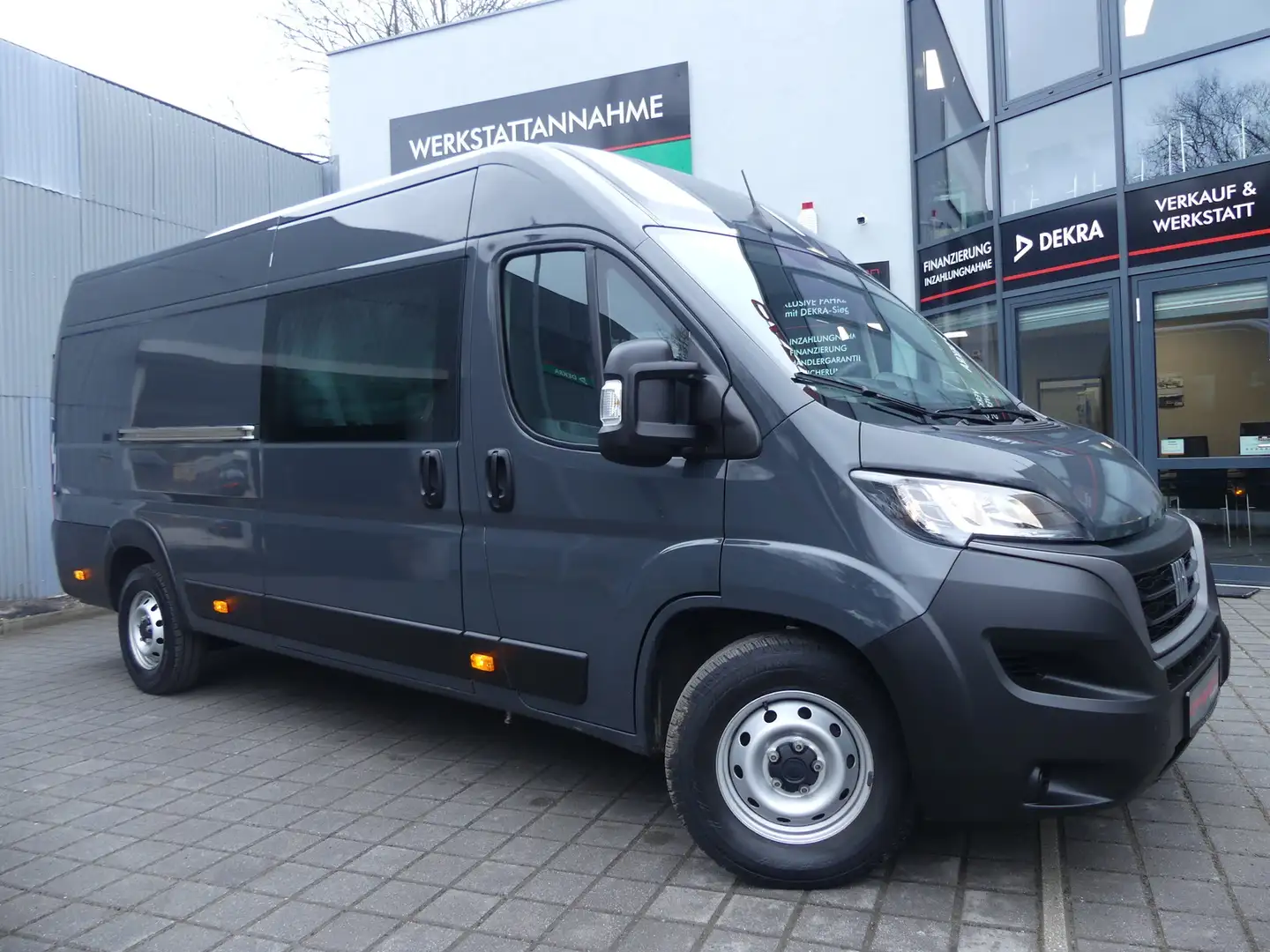 Fiat Ducato Kastenwagen 35 L5H2 180 MIXTO/STHZ/KAM/AHK Schwarz - 1