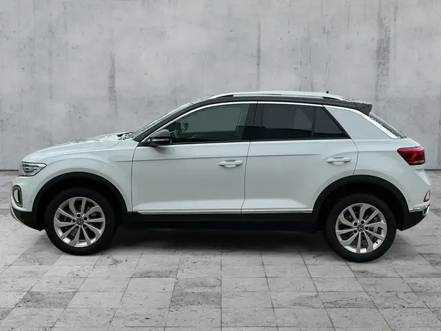 Volkswagen T-Roc view 4