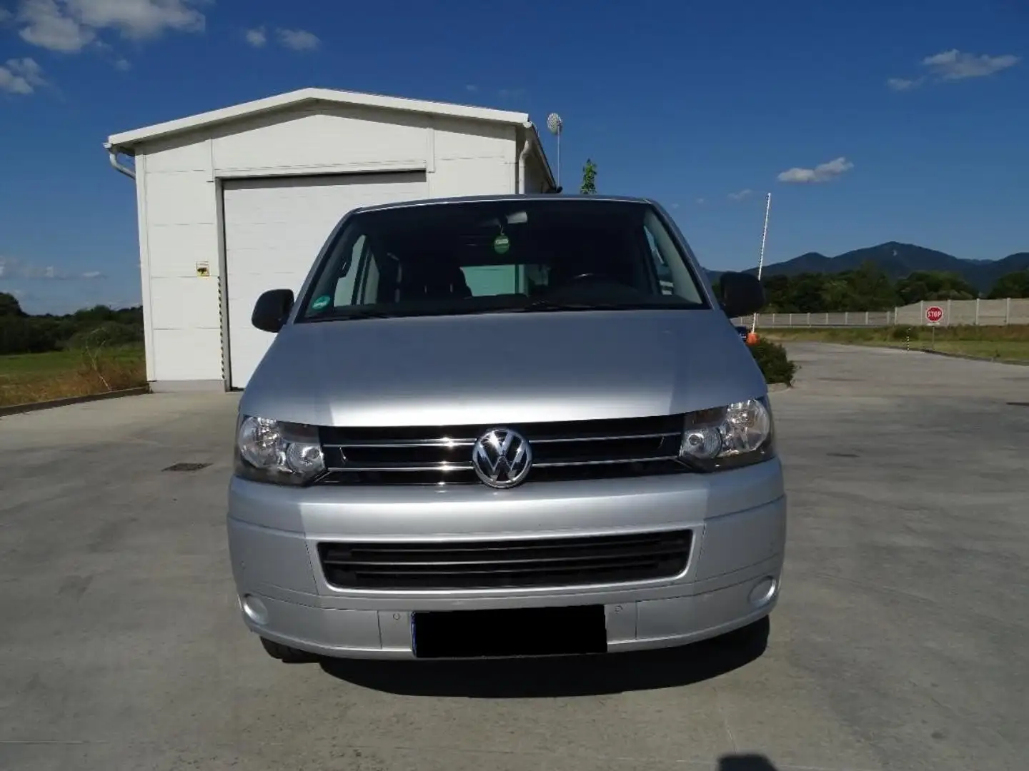 Volkswagen T5 Multivan 2.0 TDI Highline Silber - 2
