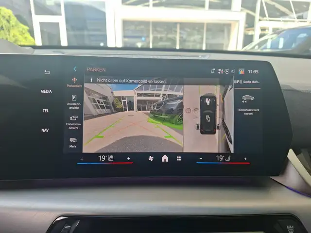 BMW X1 view 14