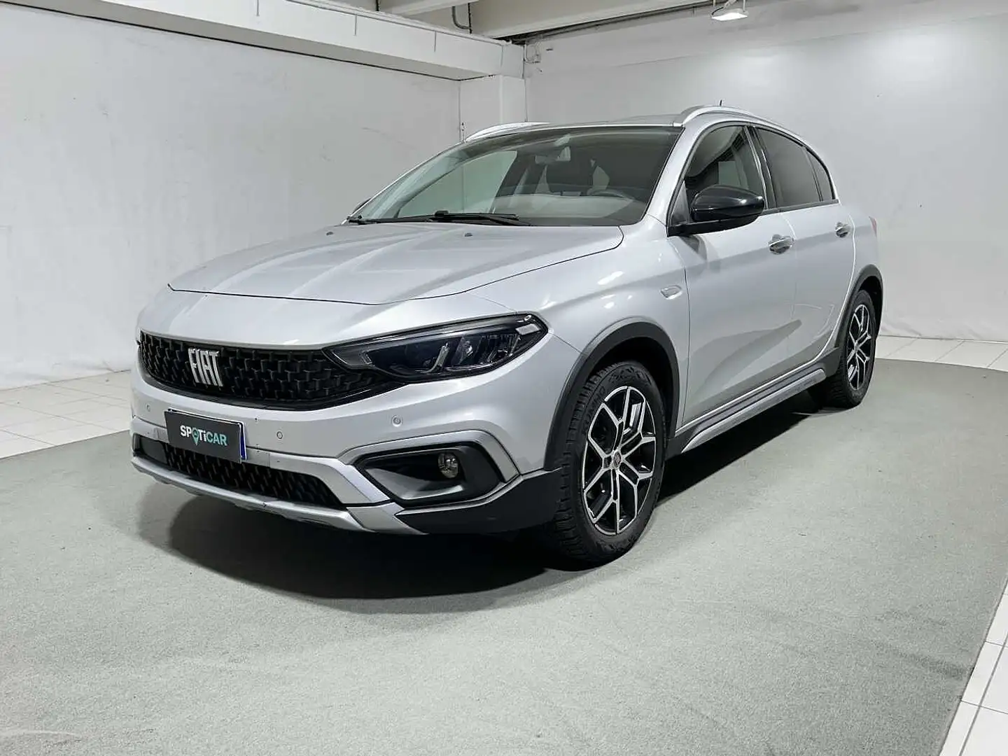 Fiat Tipo 1.0 5 porte Cross Argento - 1