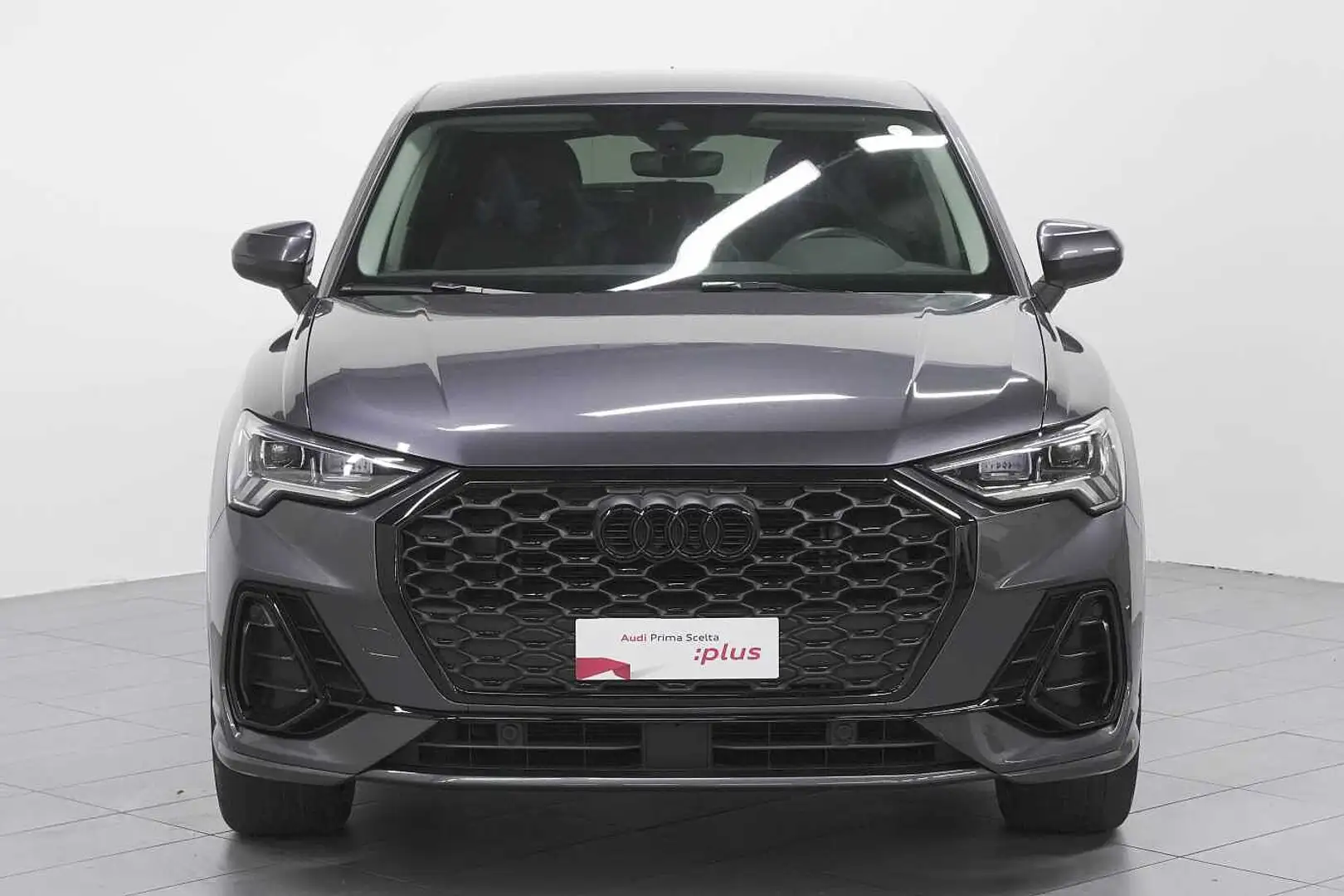 Audi Q3 Sportback 2.0 TDI Stronic Sline Grigio - 2