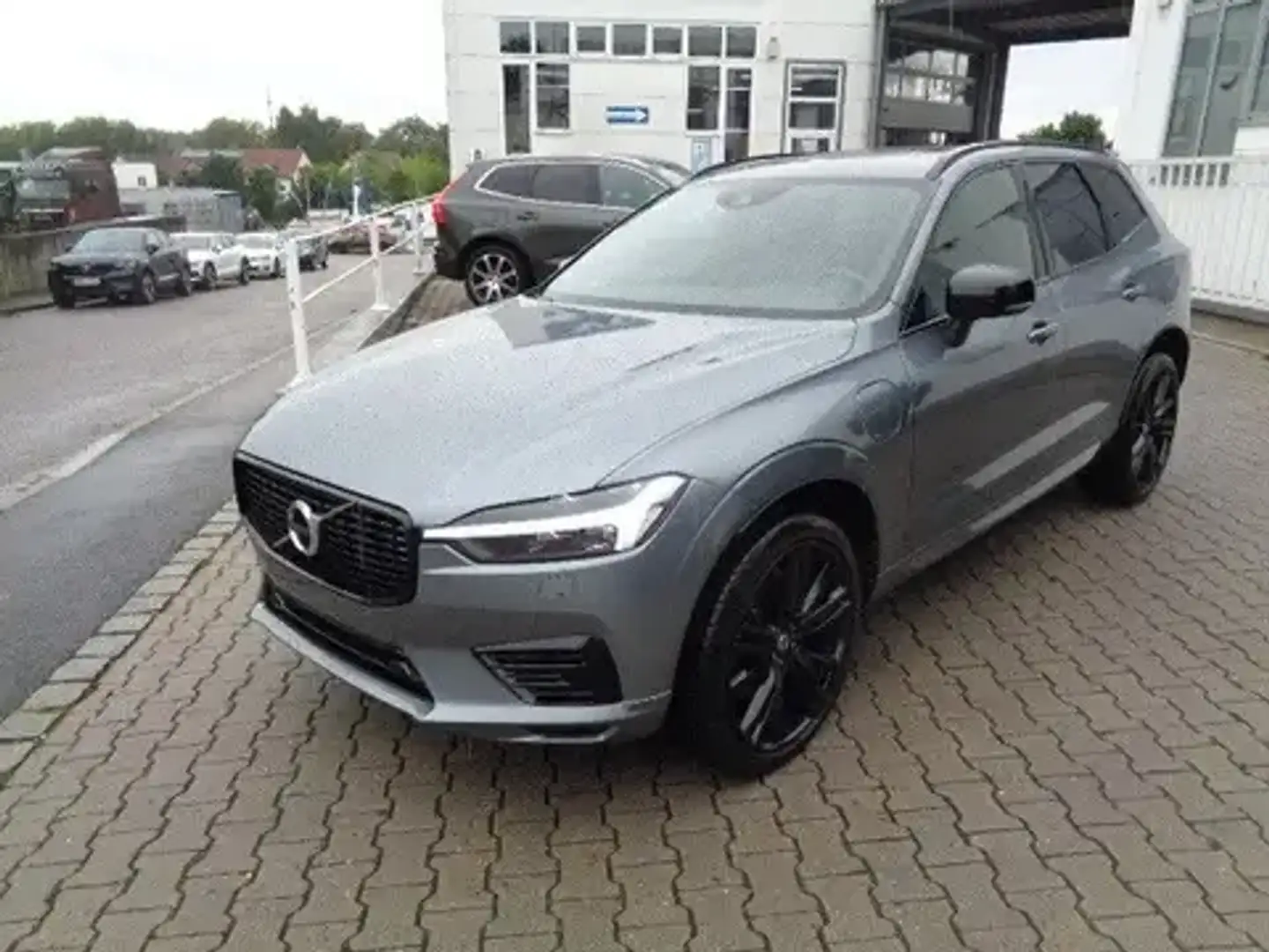 Volvo XC60 T6 AWD Plug-In Hybrid R-Design Aut. VOLL! Gris - 1