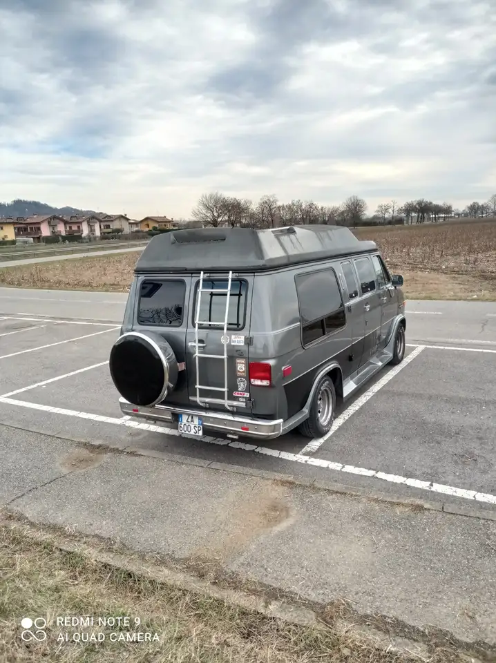Chevrolet Chevy Van, foto 2