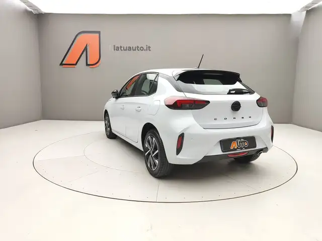 Opel Corsa view 5