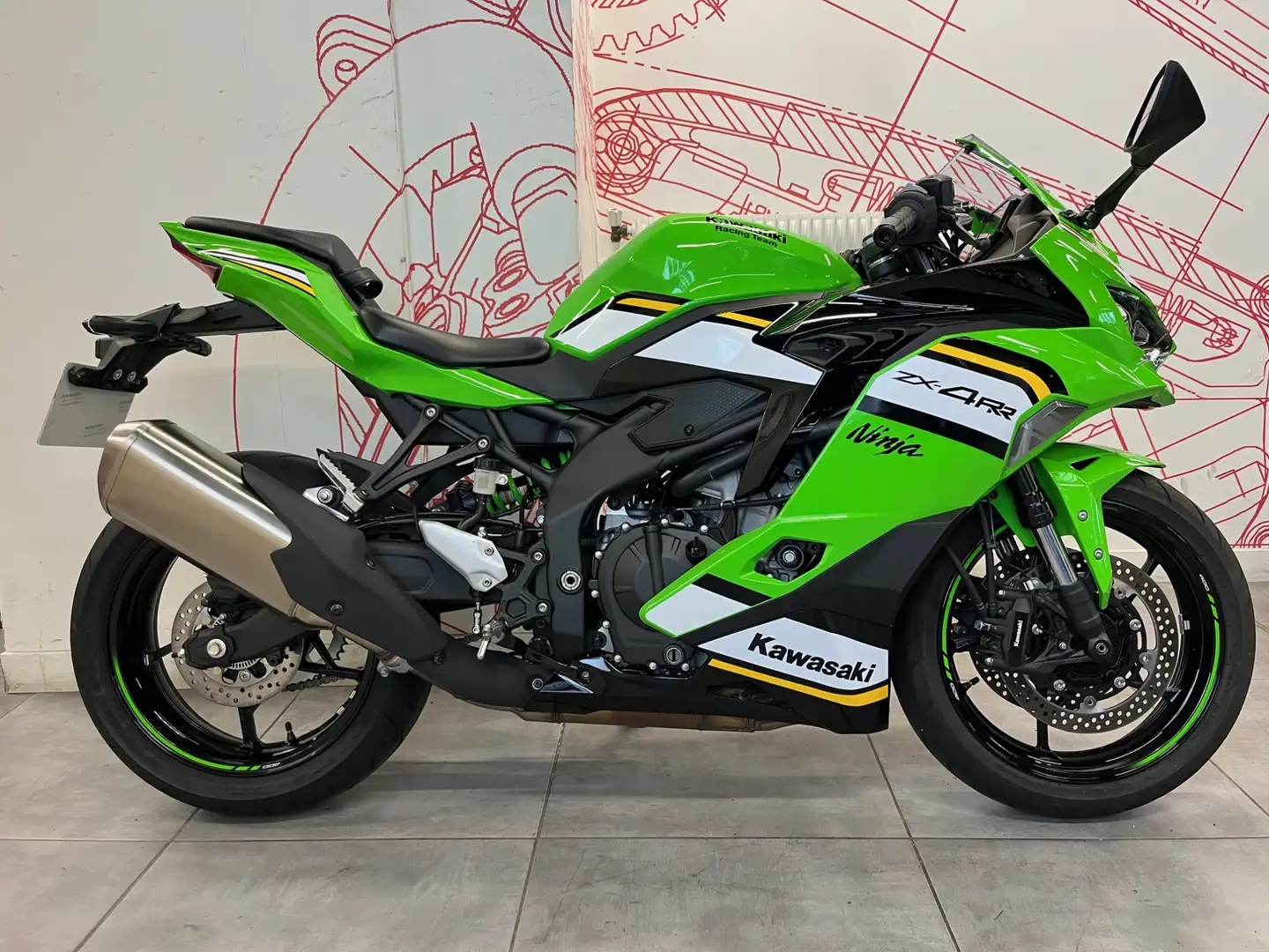 Kawasaki Ninja ZX-4RR Vert - 1