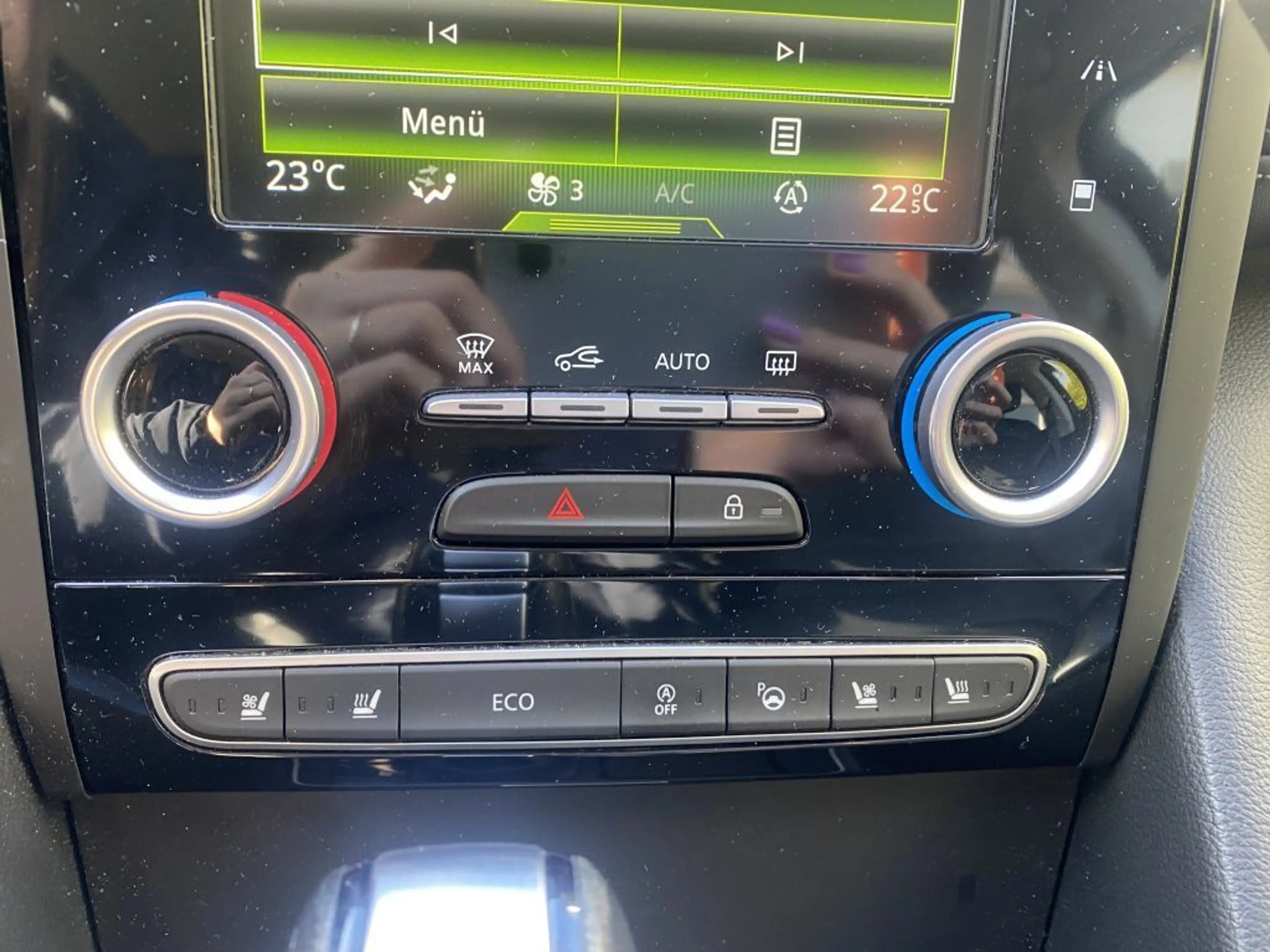 Renault Talisman Grandtour ENERGY TCe 200 — photo 15