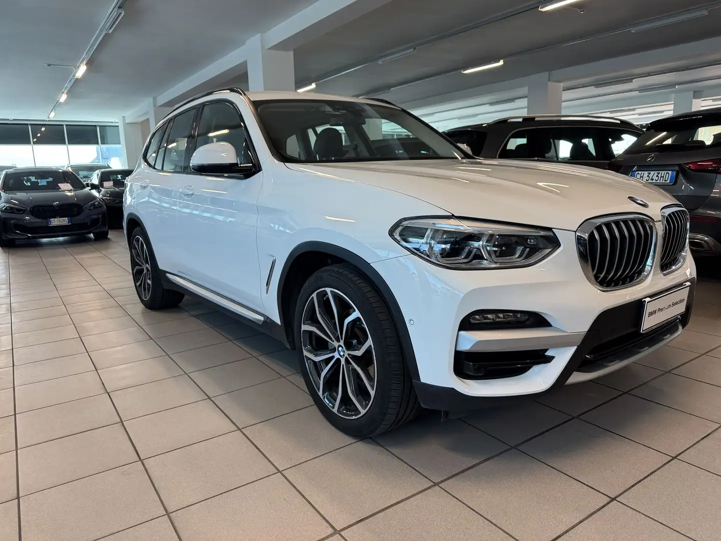 BMW X3 xDrive20d 48V xLine bijela - 2