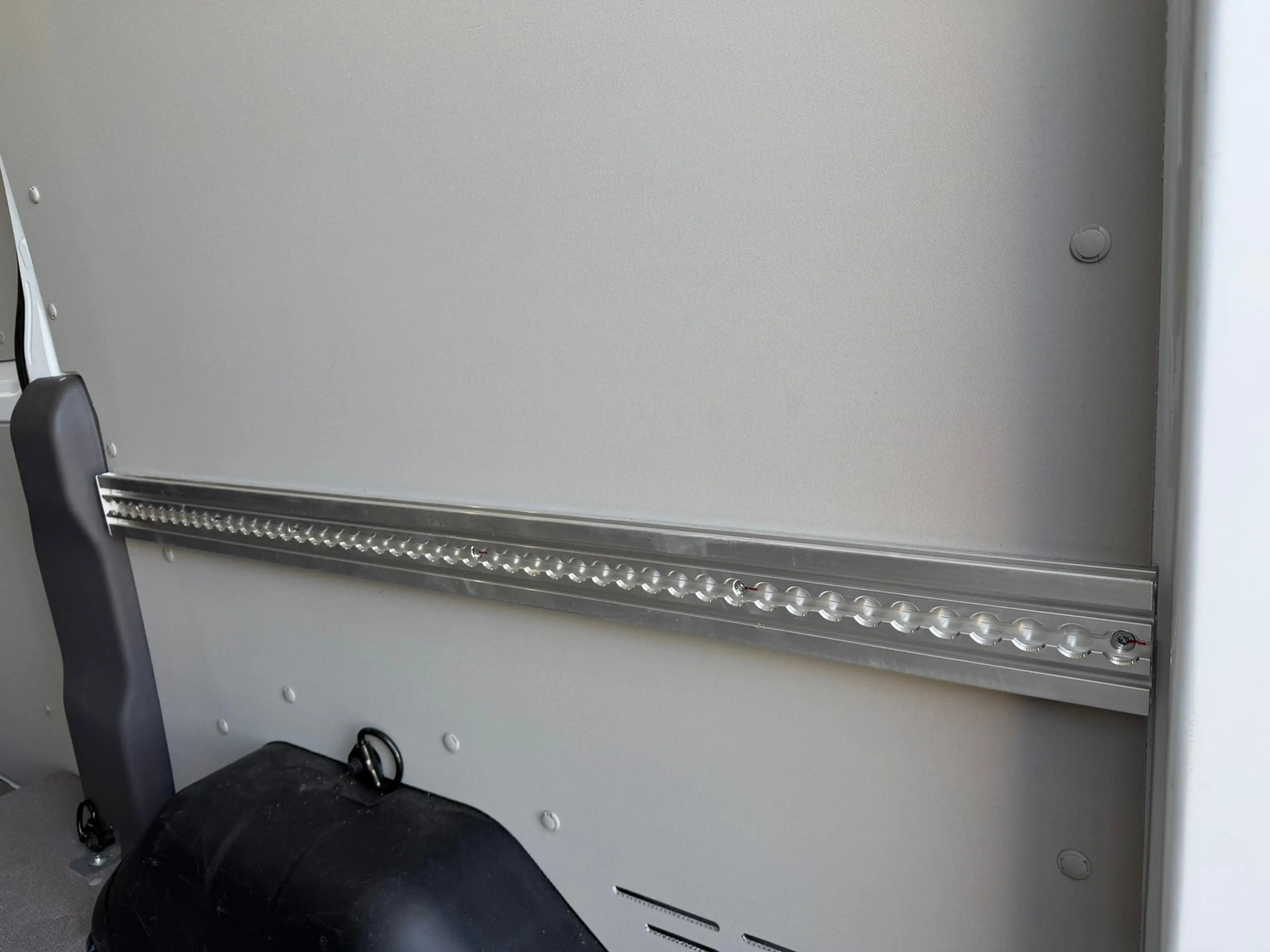 Ford E-Transit E 350 L2 Trend H3 — photo 5