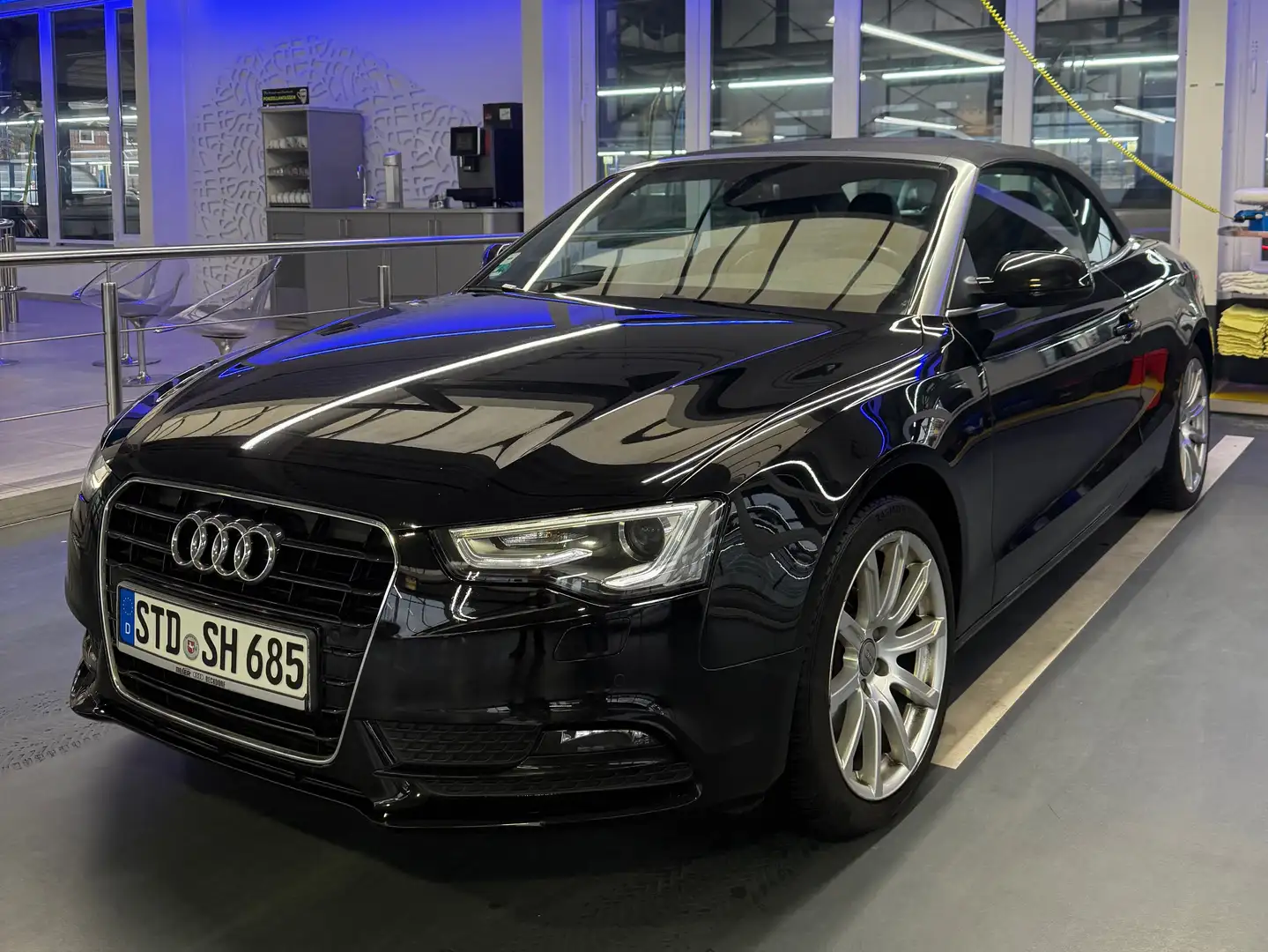 Audi A5 A5 Cabrio 1.8 TFSI Schwarz - 1