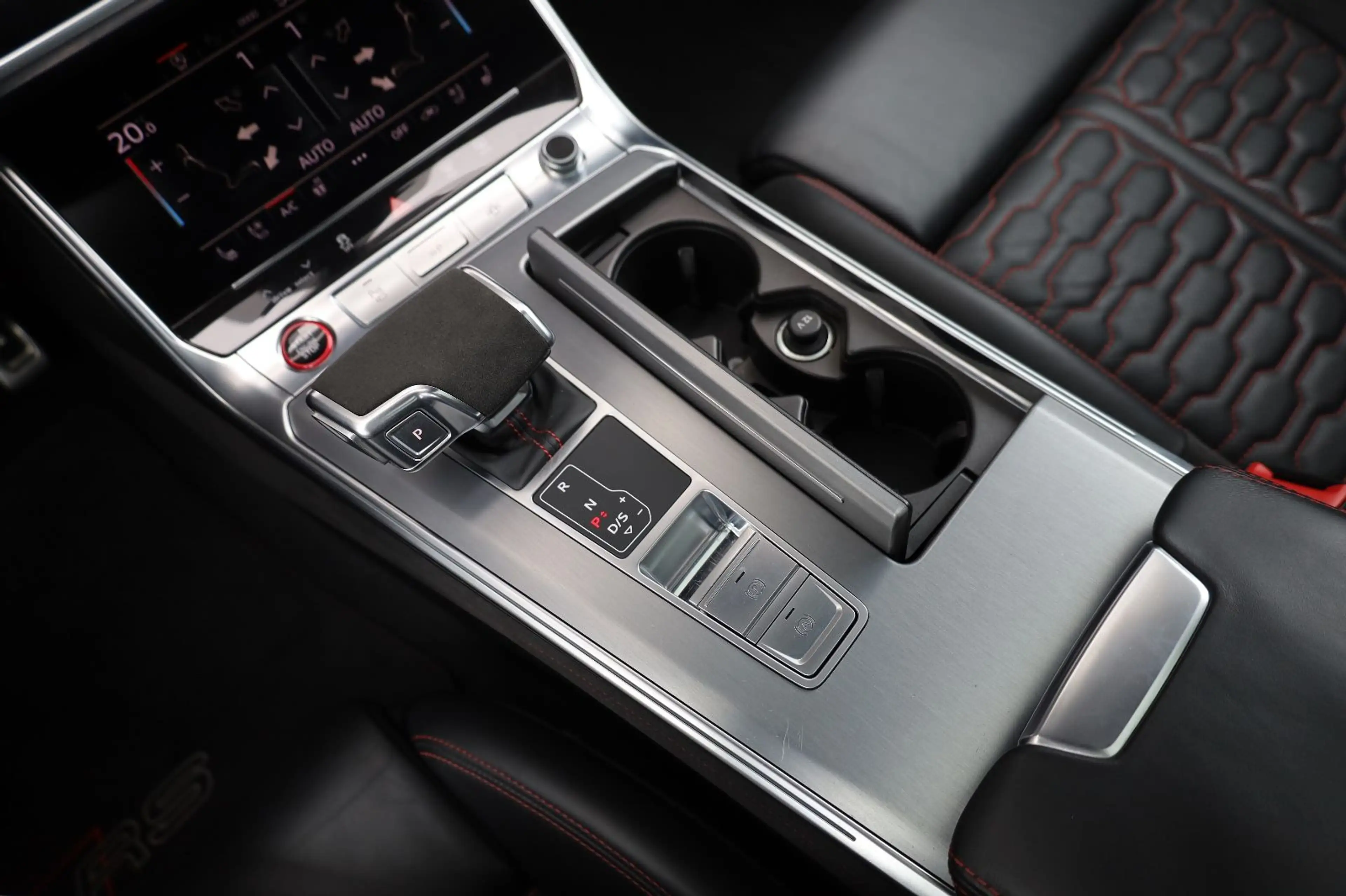 Audi RS7 Sportback 4.0 TFSI quattro/360*/Keramik/R22 — photo 15