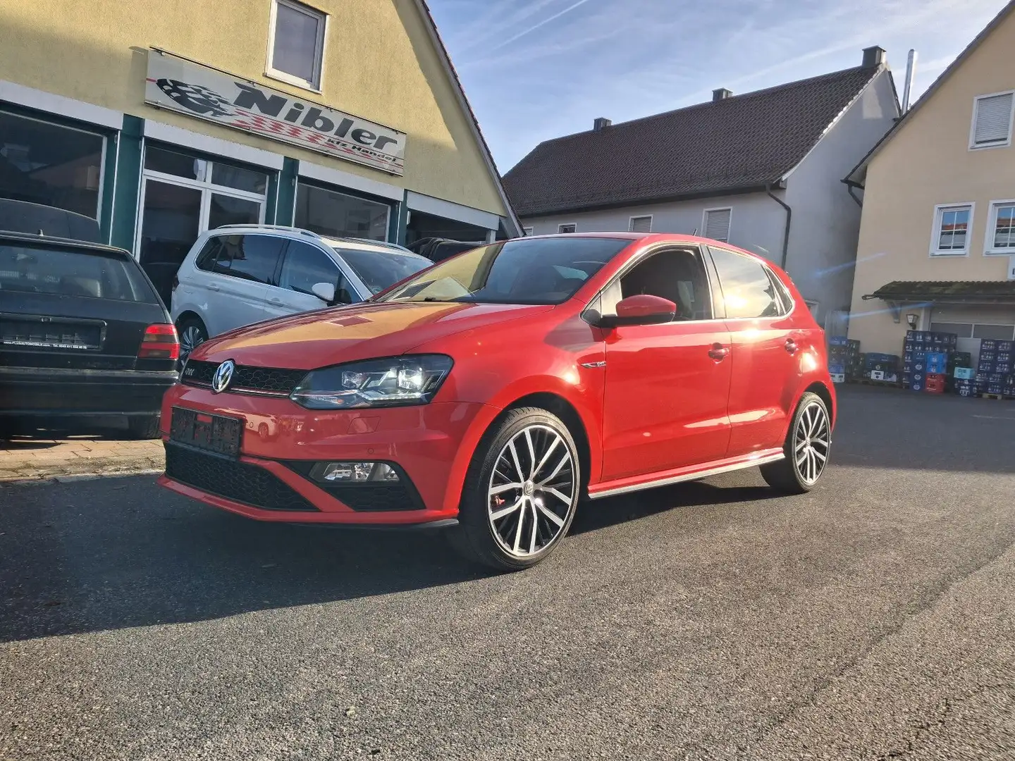 Volkswagen Polo 1.8 TSI GTI LED+ALU 17"+KLIMA+DAB Rot - 1