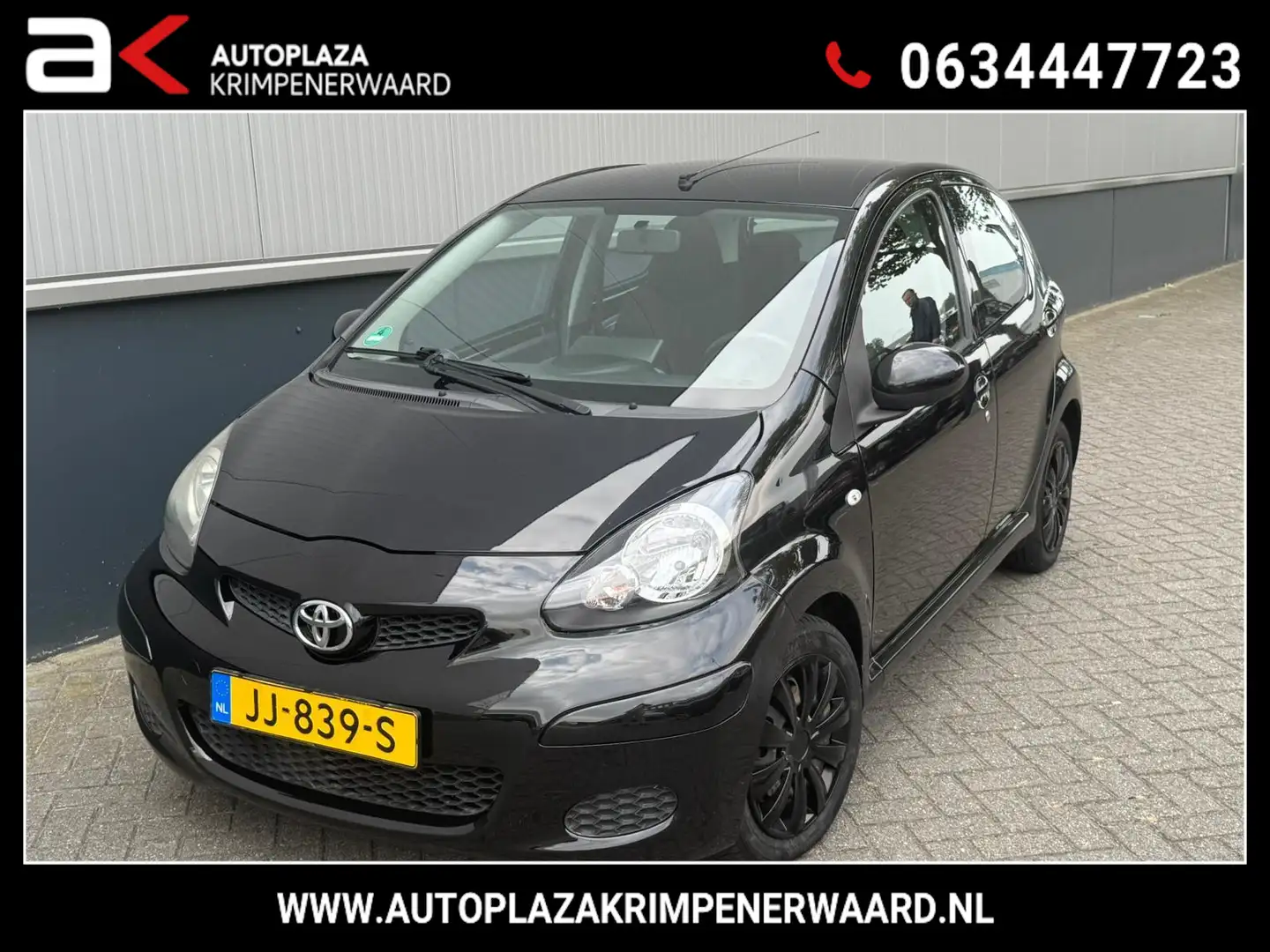 Toyota Aygo 1.0-12V Access Airco carplay NAP Noir - 1