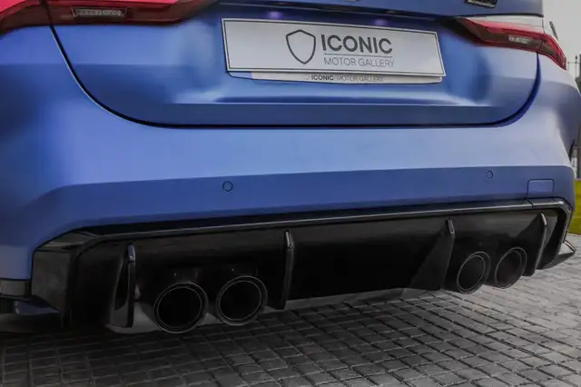 BMW M4 view 9