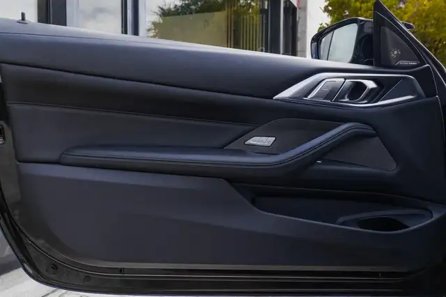 BMW M4 view 12