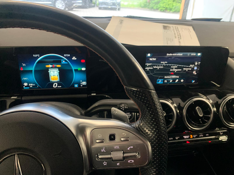 Mercedes-Benz GLA 220 d 4M 2x AMG LED 19" DigTacho Kam AHK — photo 15