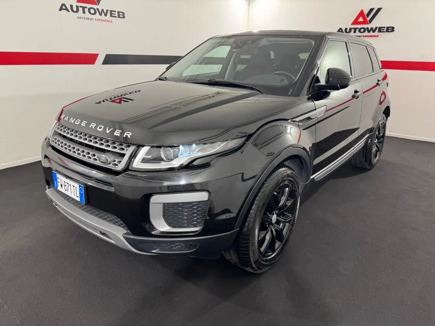 Land Rover Range Rover Evoque Range Rover Evoque 2.0 TD4 150 CV 5p. SE Schwarz - 1