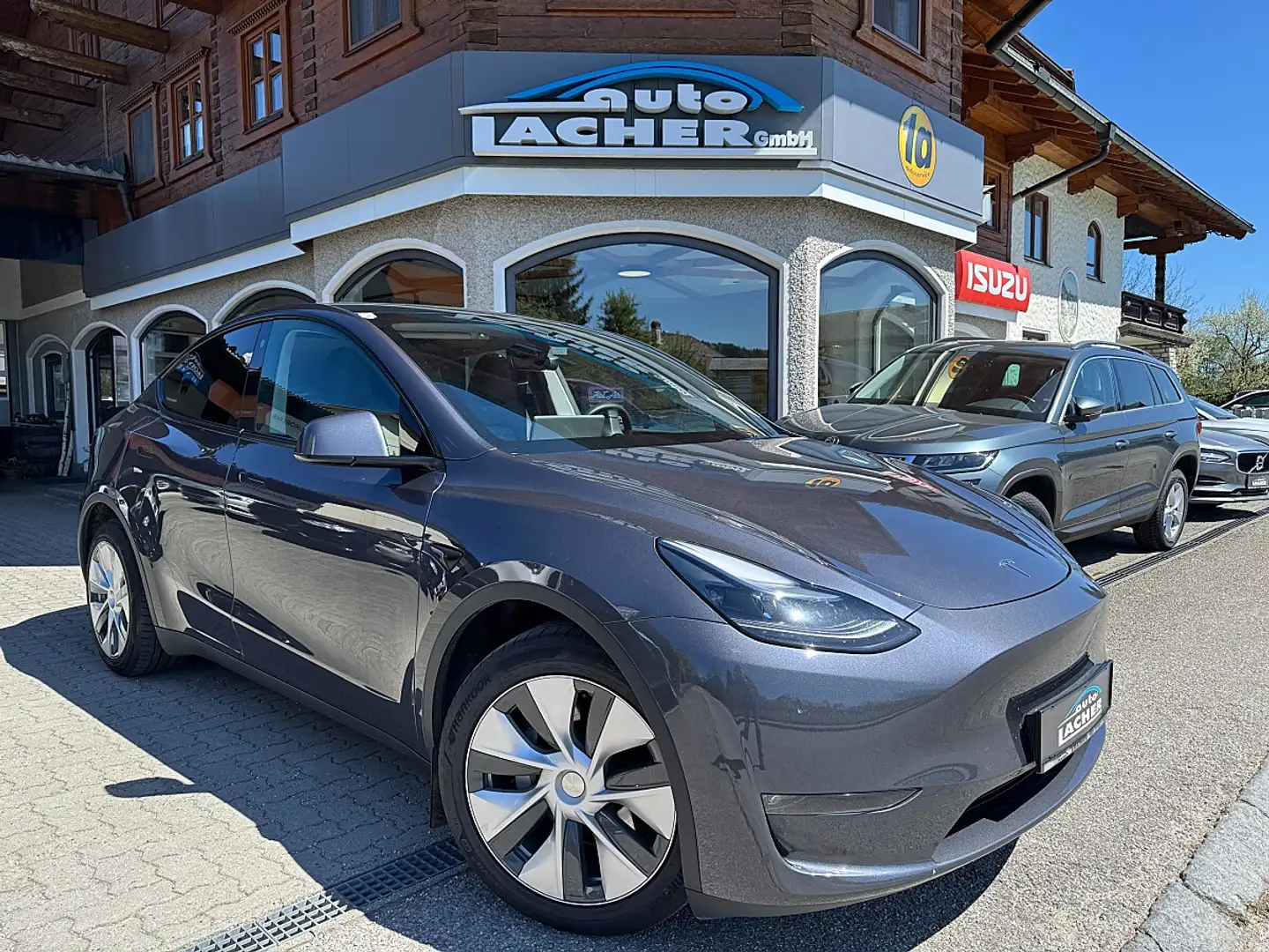 Tesla Model Y Long Range AWD 79kWh Grau - 1