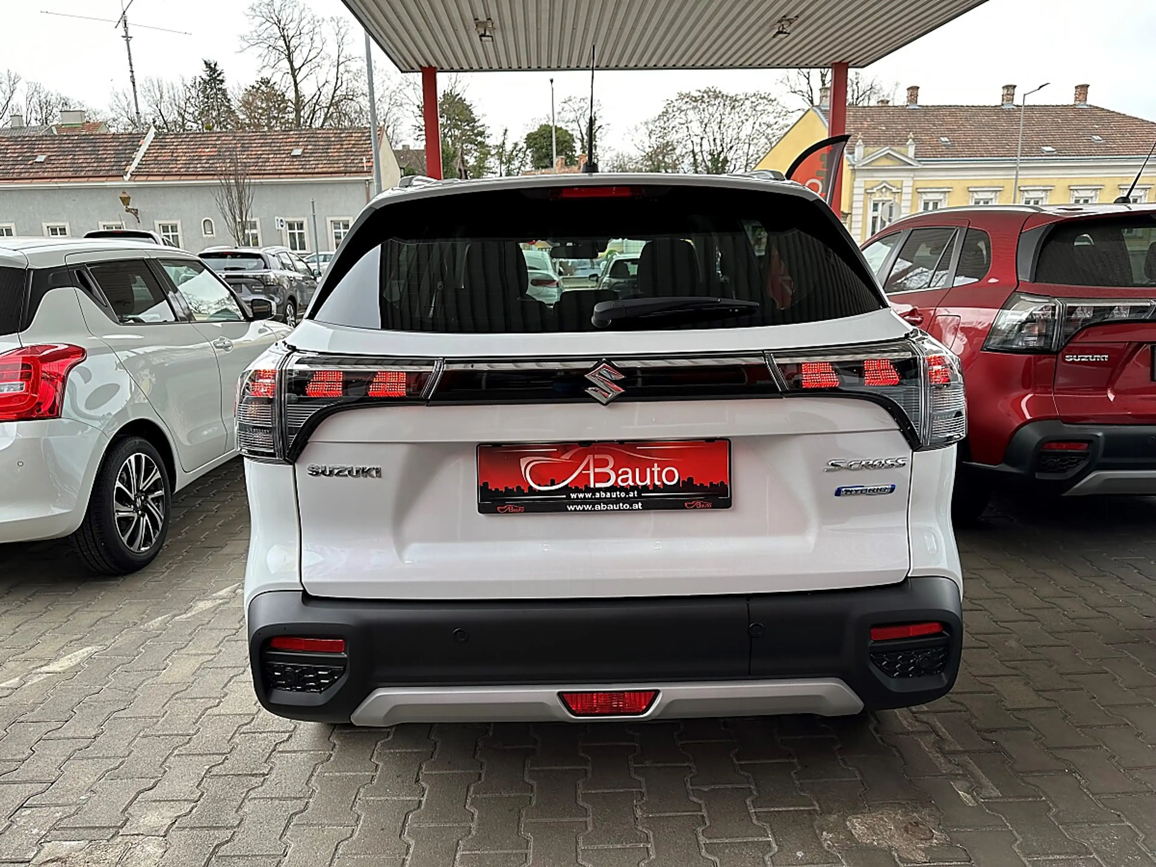 Suzuki S-Cross 1,4 Hybrid ALLGRIP shine Aut. — photo 5