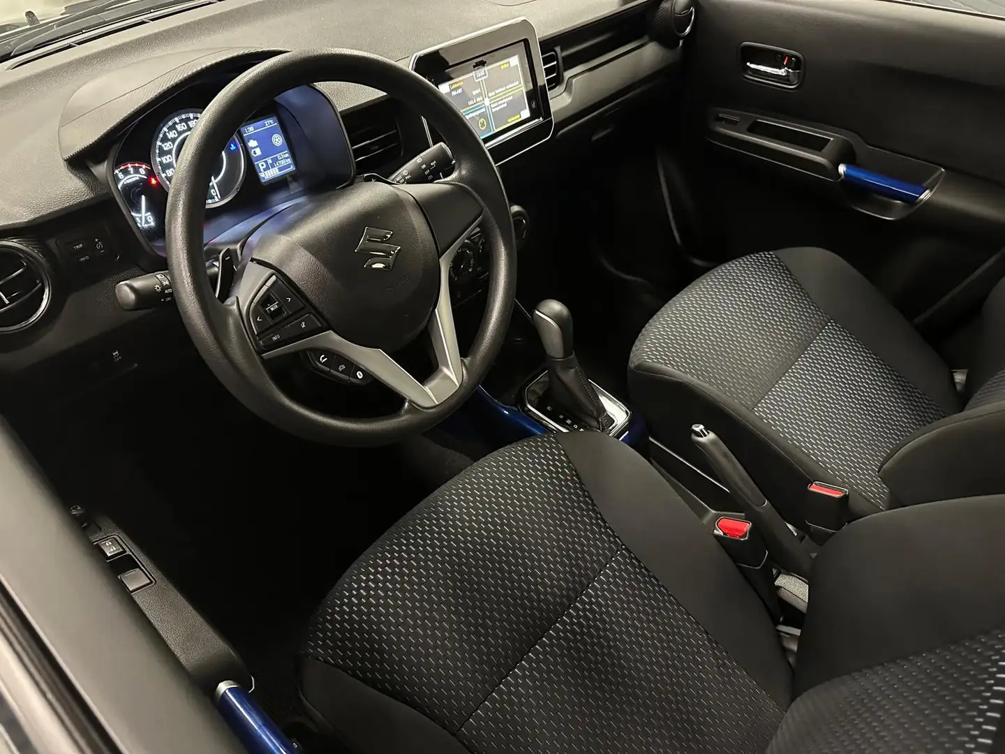 Suzuki Ignis 1.2 Smart Hybrid Comfort / Camera / CarPlay / DAB Zwart - 2