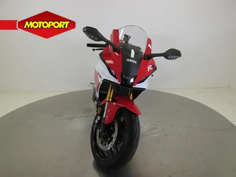 Yamaha YZF-R7 - foto 3