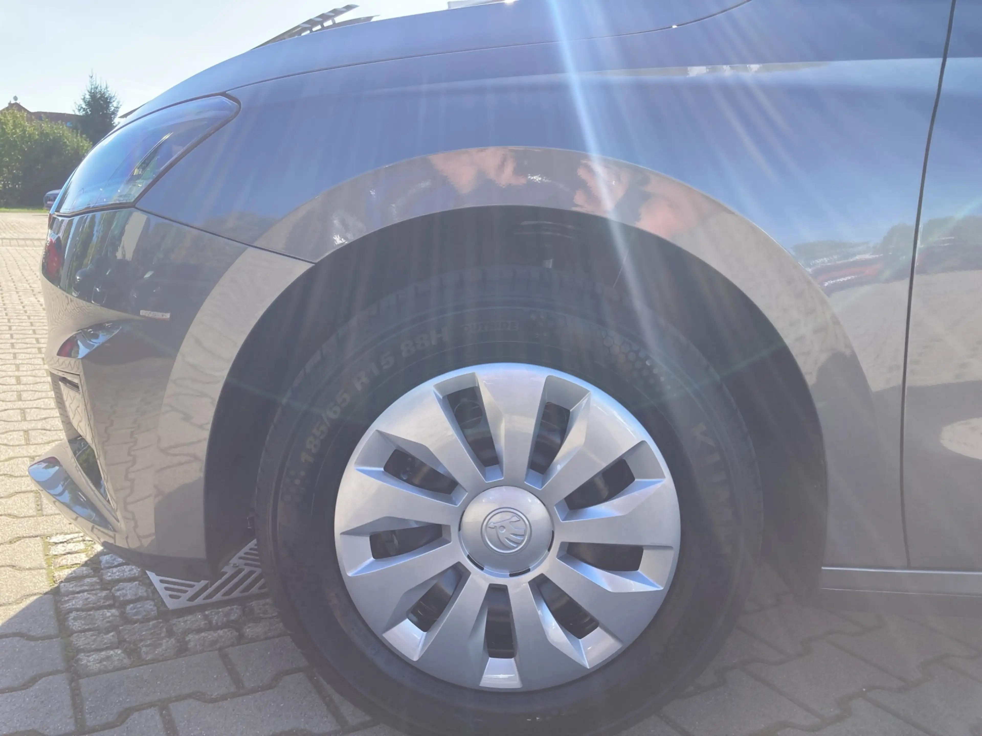 Skoda Fabia TSI Essence LED virtCockpit Klima — photo 9