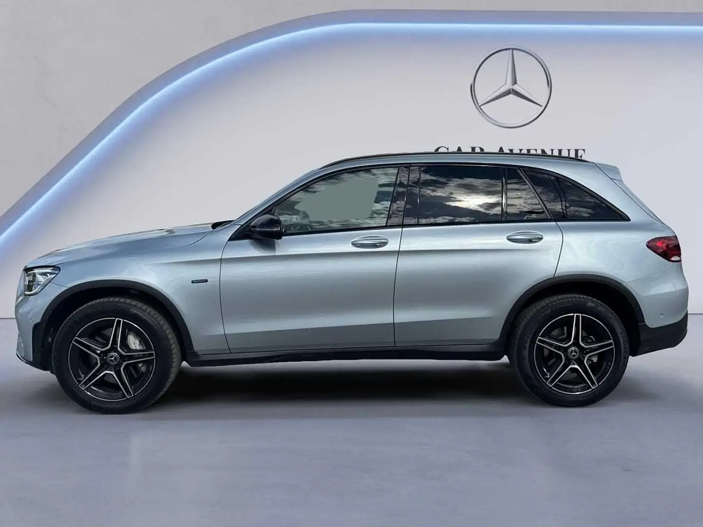 Mercedes-Benz GLC 300 de 4MATIC AMG Line - 2