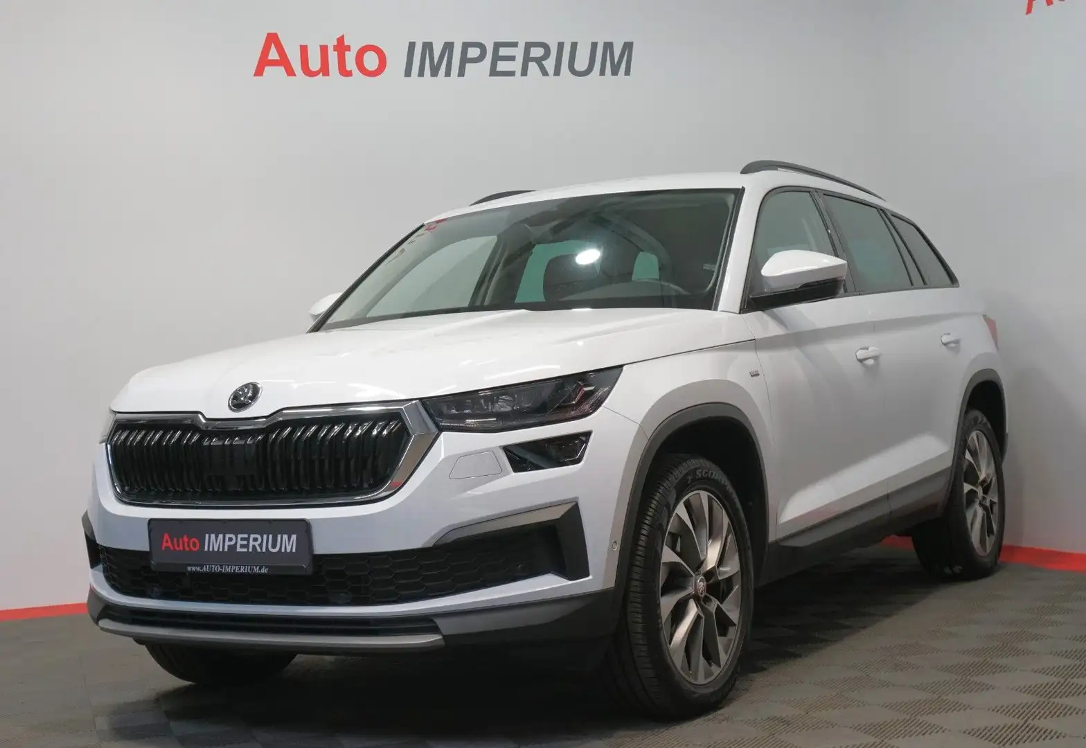 Skoda Kodiaq Clever 2.0 TDI*ACC*AHK*Standheizung*DAB Weiß - 1