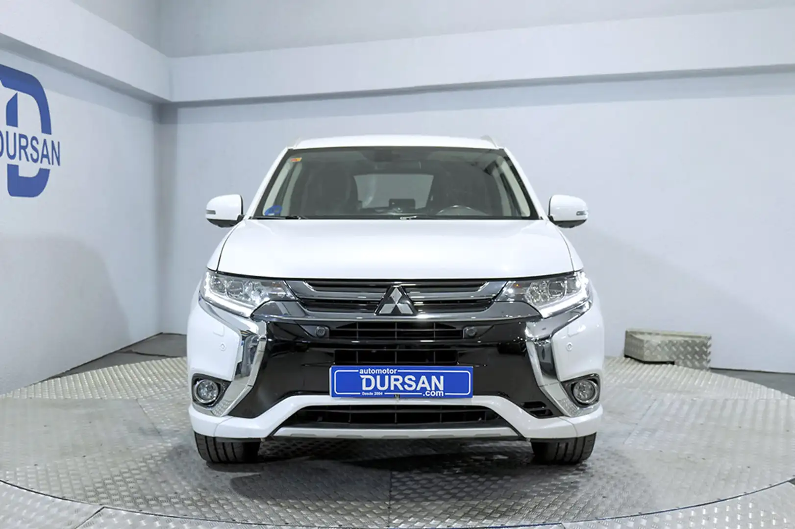 Mitsubishi Outlander 2.0 PHEV Kaiteki Auto 4WD - 2