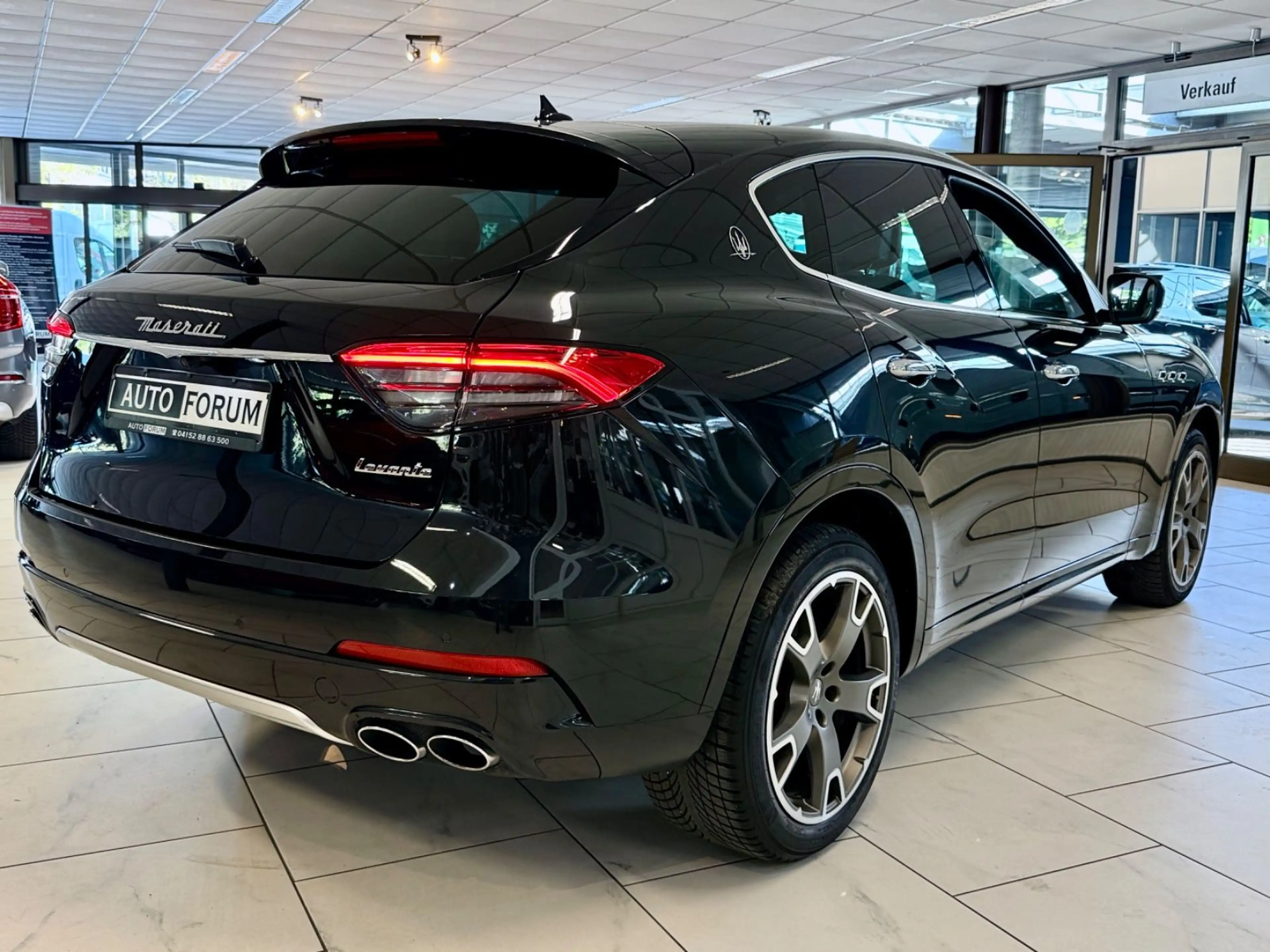 Maserati Levante 3.0 Q4 GRANLUSSO FACELIFT 360CAM ACC LED — photo 14
