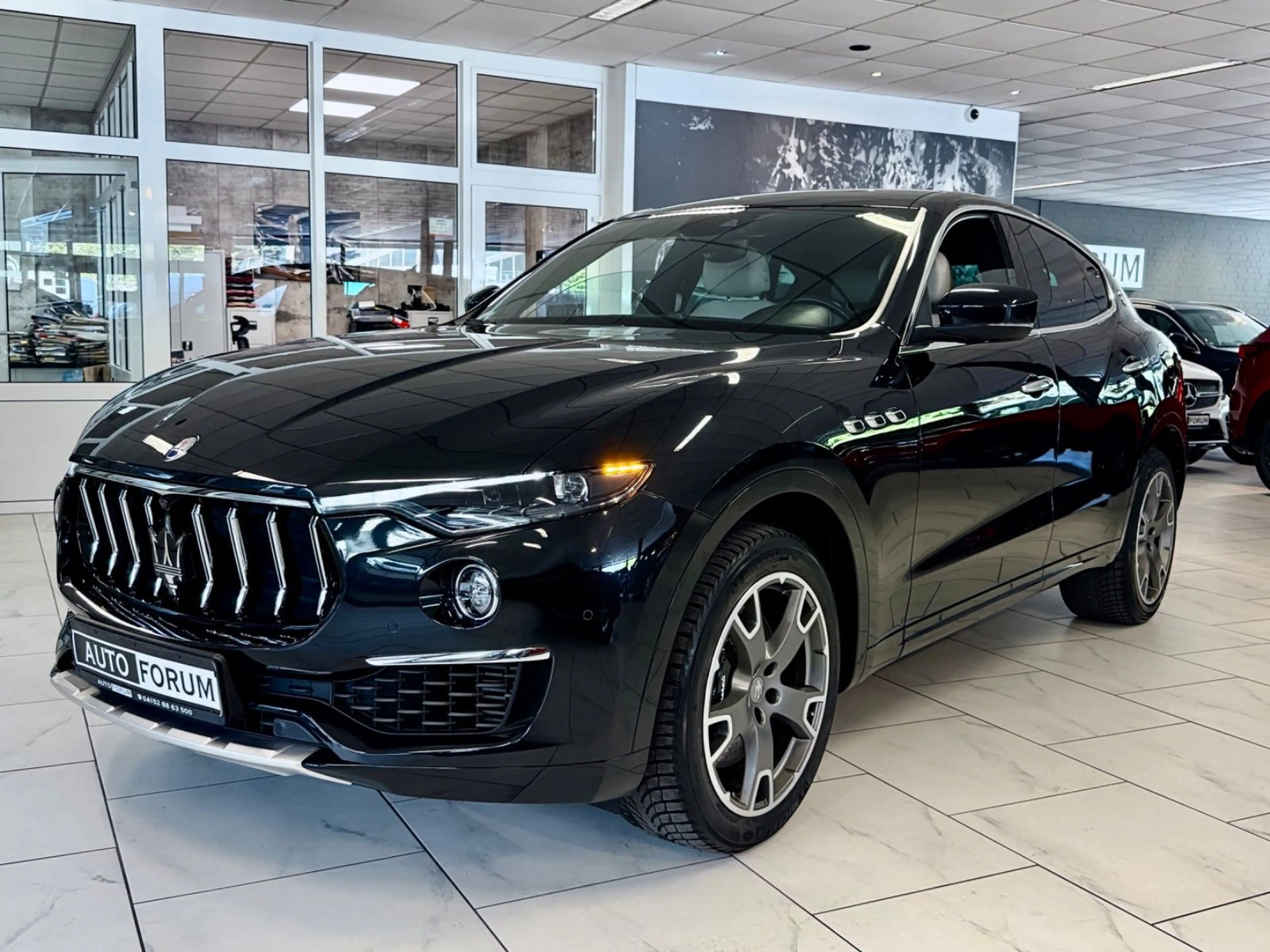 Maserati Levante 3.0 Q4 GRANLUSSO FACELIFT 360CAM ACC LED — photo 6