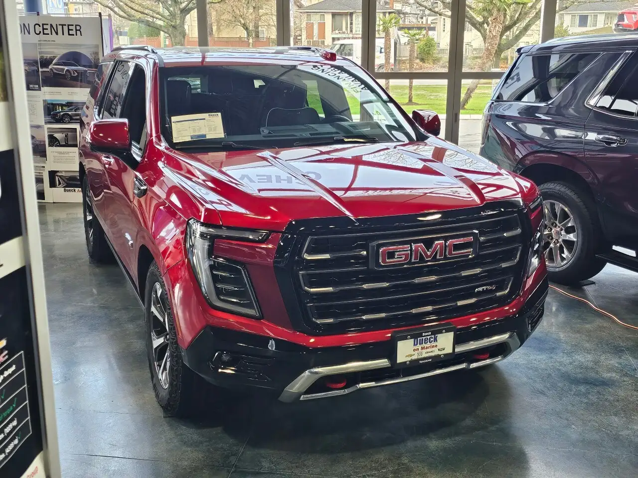 GMC Yukon снимка GMC Yukon