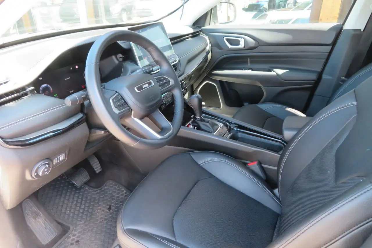 Jeep Compass S Mild-Hybrid FWD 130PS *LEDER,LED,NAVI* 8