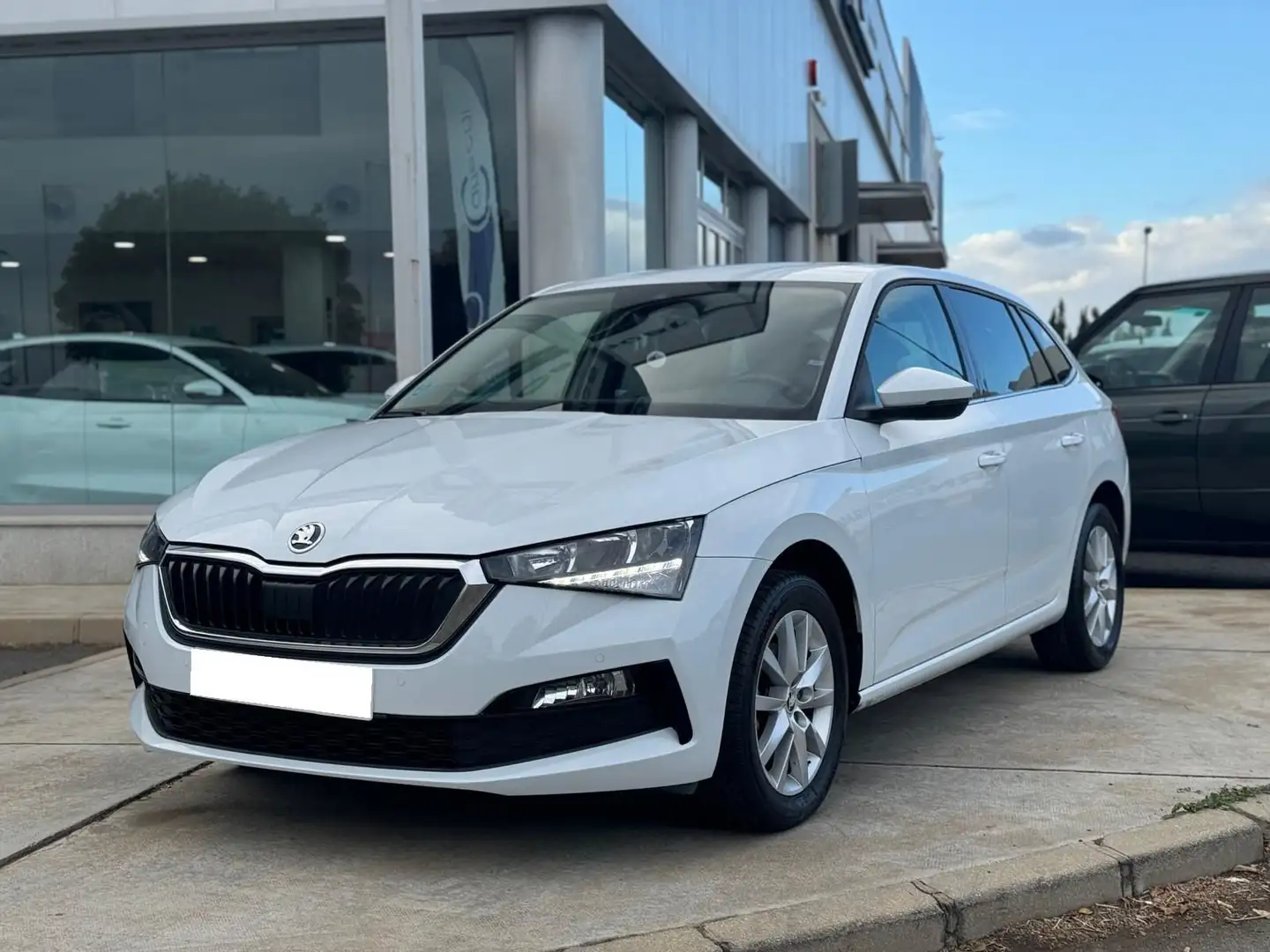 Skoda Scala 1.0 TSI Ambition 81kW Blanc - 1
