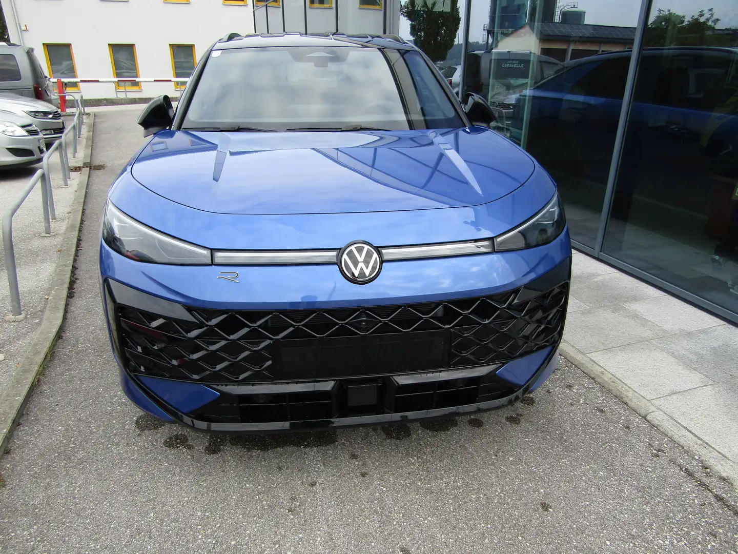 Volkswagen T-Roc 1.5 eTSI 110 kW R-Line - 2