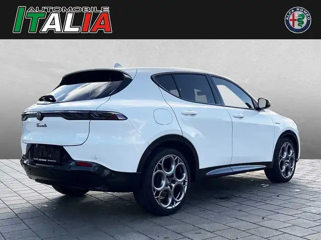 Alfa Romeo Tonale view 2