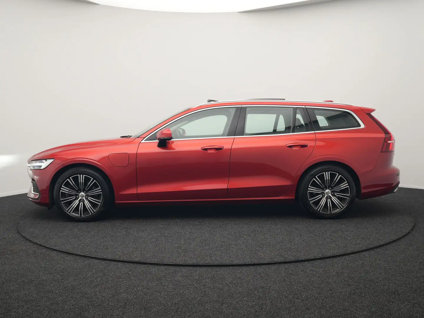 Volvo V60 T6 Twin Engine AWD Inscription Plug In Hybrid 340p Rojo - 2