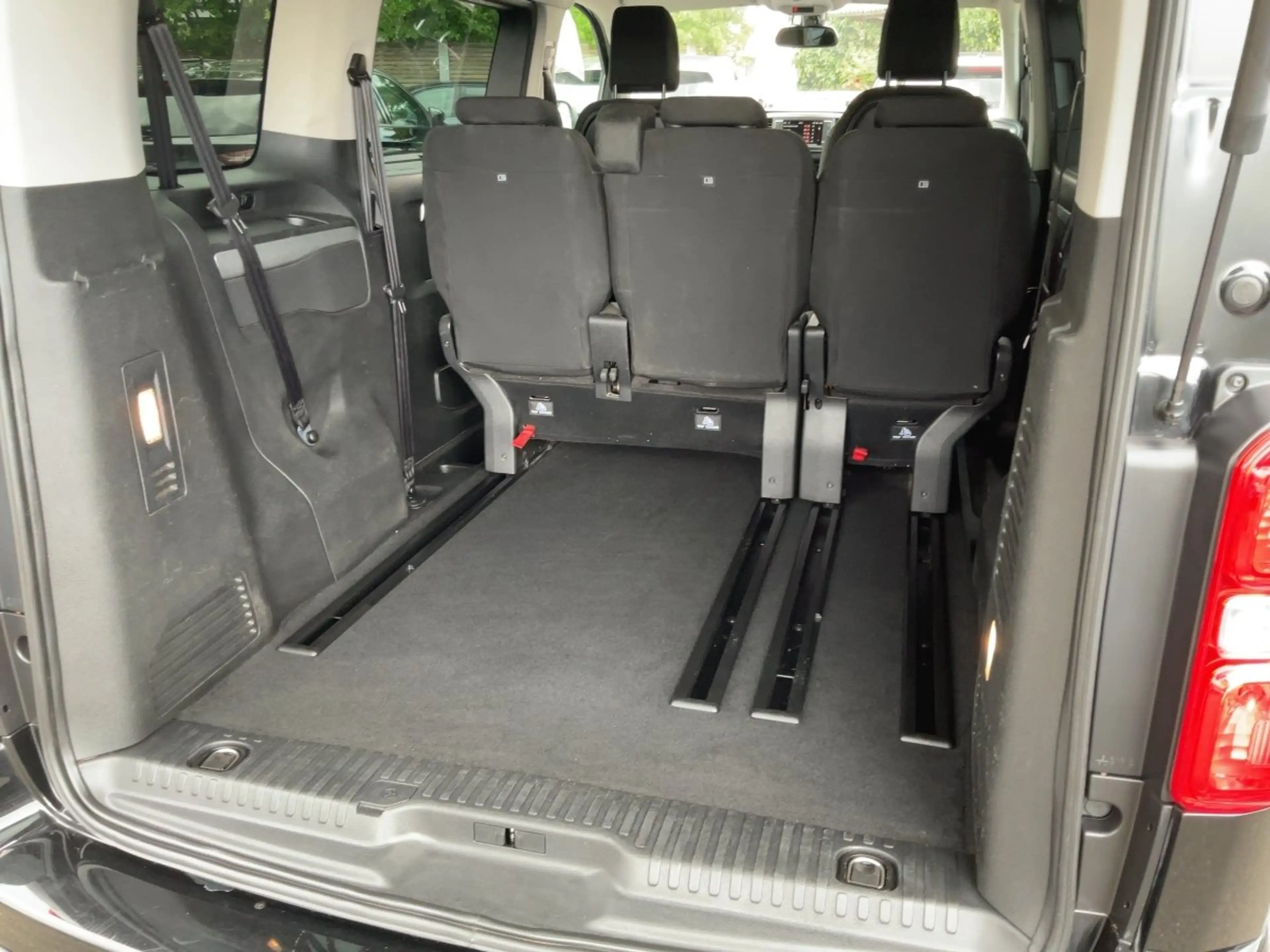 Opel Zafira Life 2.0 D (L2) Edition M ACC+AHK+Navi+LM — photo 8