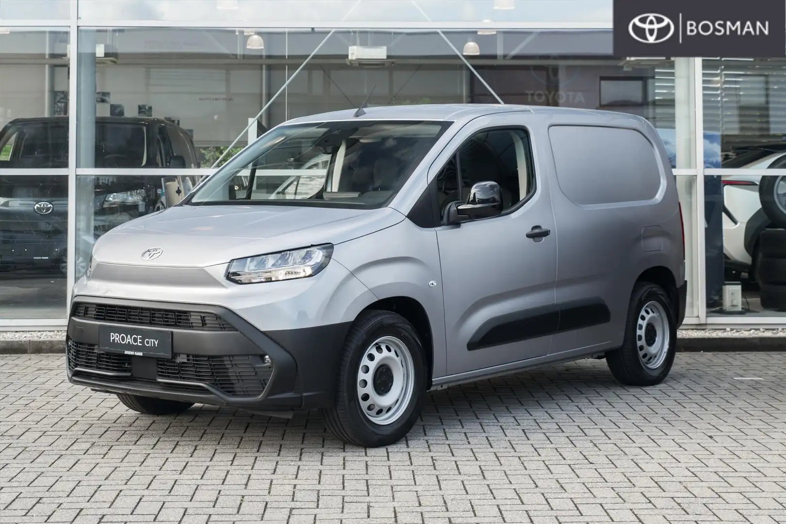 Toyota Proace City 50 kWh 136pk Challenger €12.500,- voordeel Zilver - 1