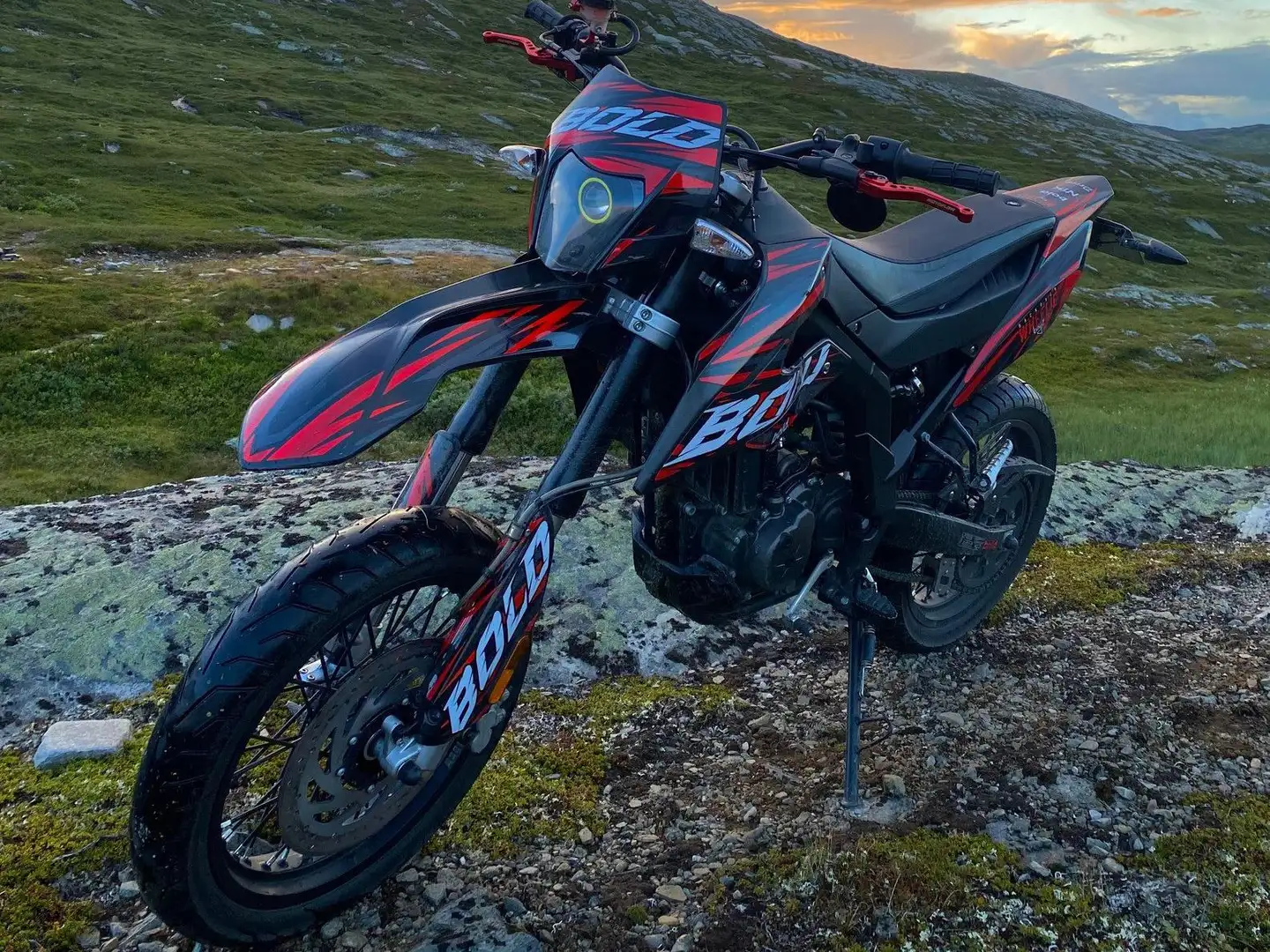Aprilia SX 125 Rot - 1