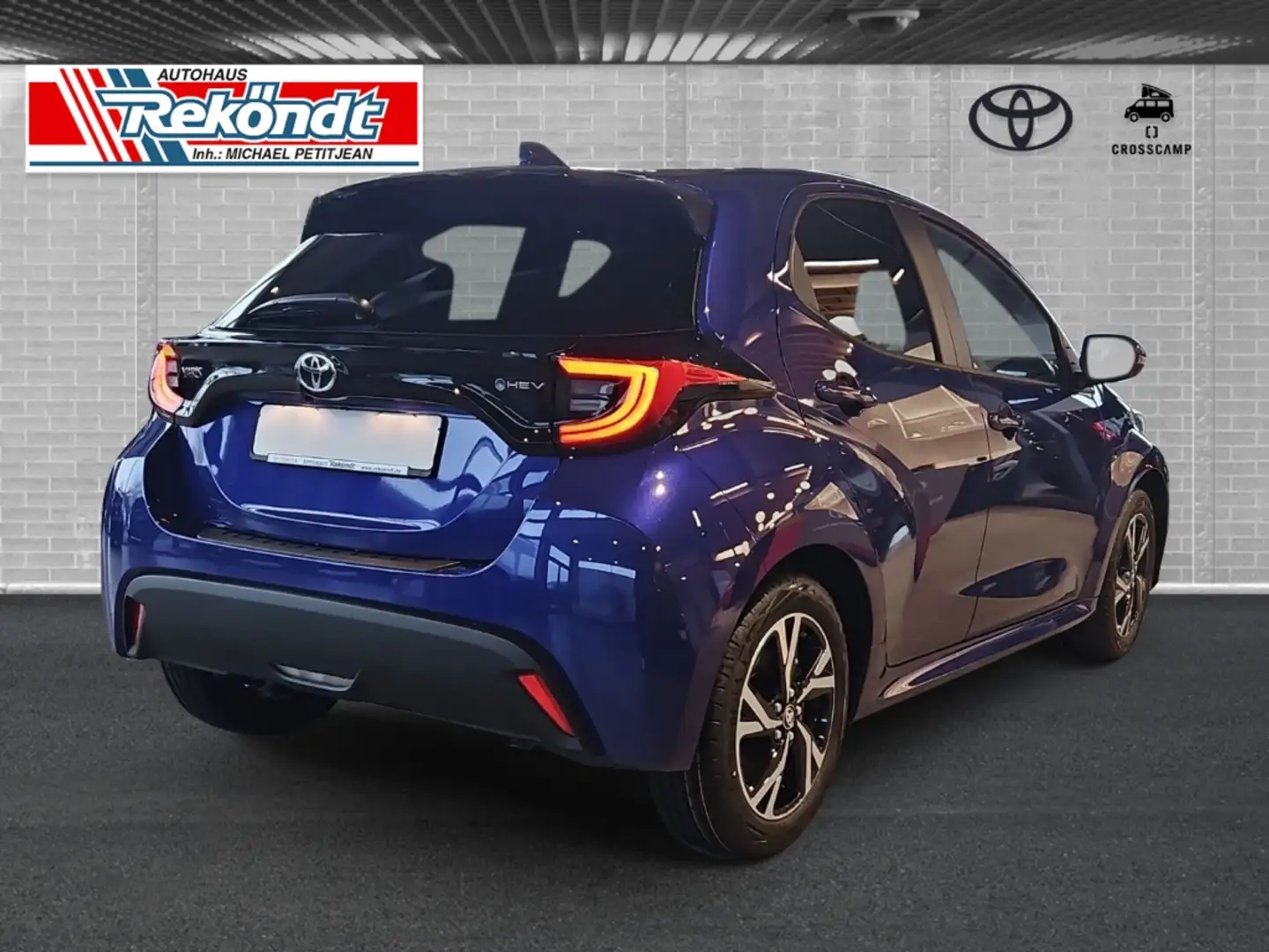 Toyota Yaris Hybrid Team Deutschland 1.5, SHZ, Kamera Blauw - 2