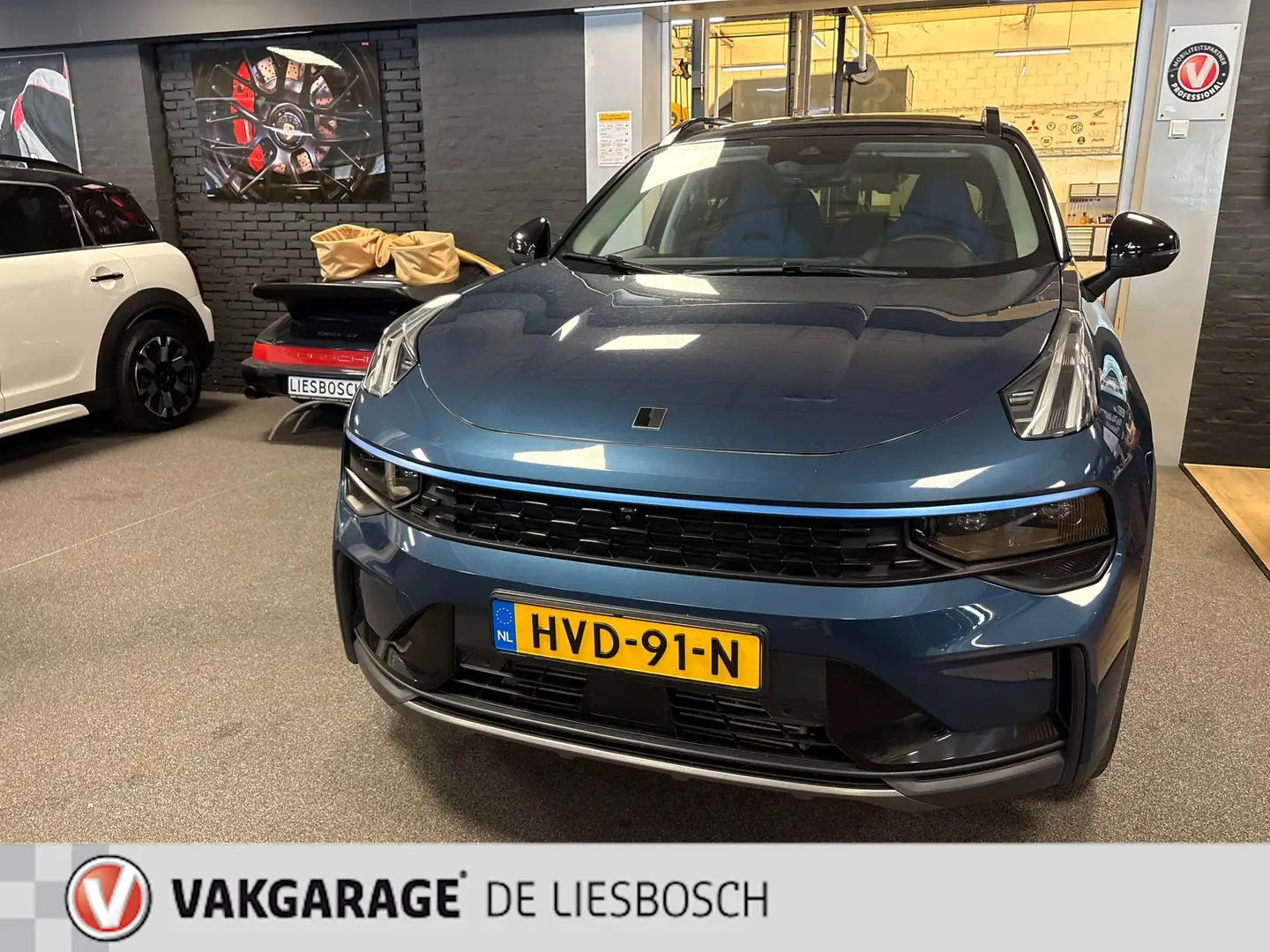 Lynk & Co 01 1.5 modeljaar 2023 prijs rijklaar ! Infinity / 360 Blauw - 2
