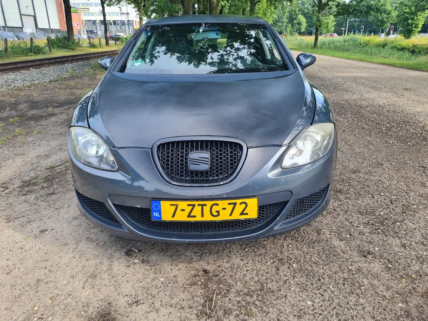 SEAT Leon 1.6 Reference Gris - 1