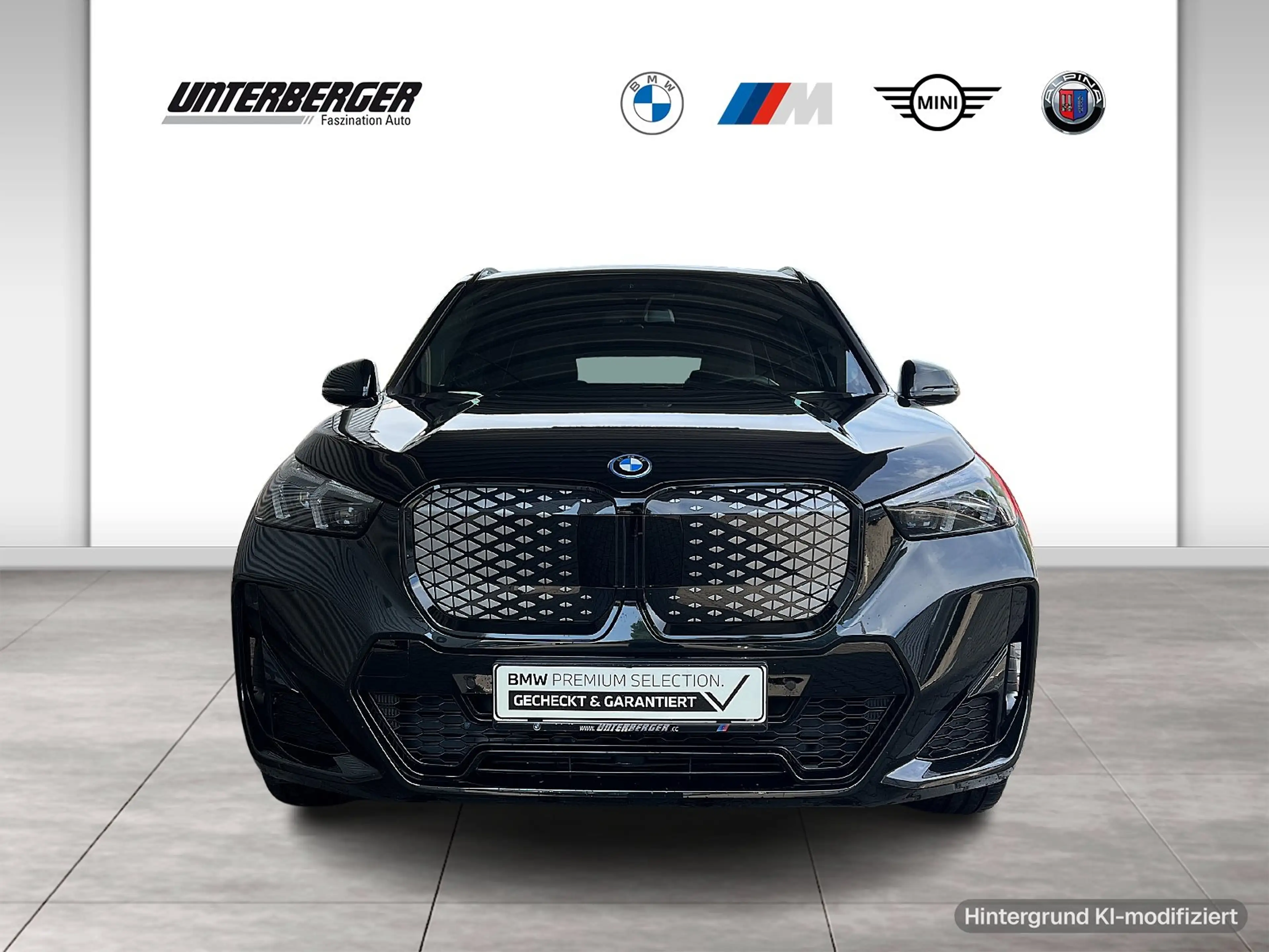 BMW iX1 eDrive20 — photo 2